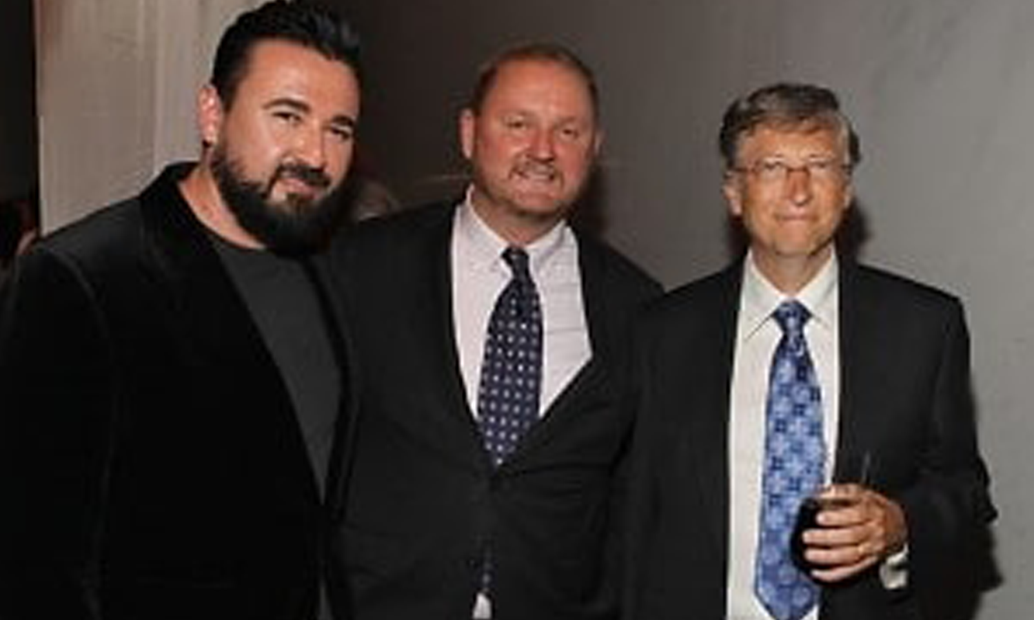 Chris Salgardo, Kevin Frost, Bill Gates