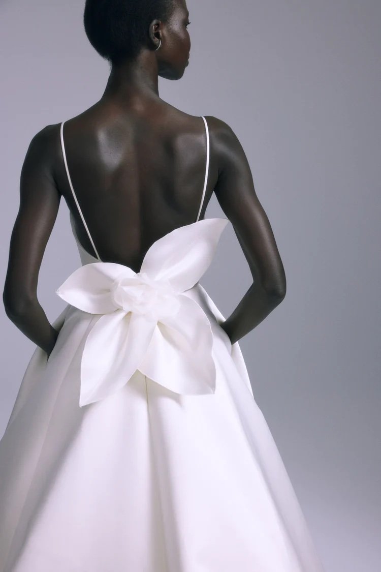 Bow Bridal Trend: Amsale 'Rin' Wedding Gown