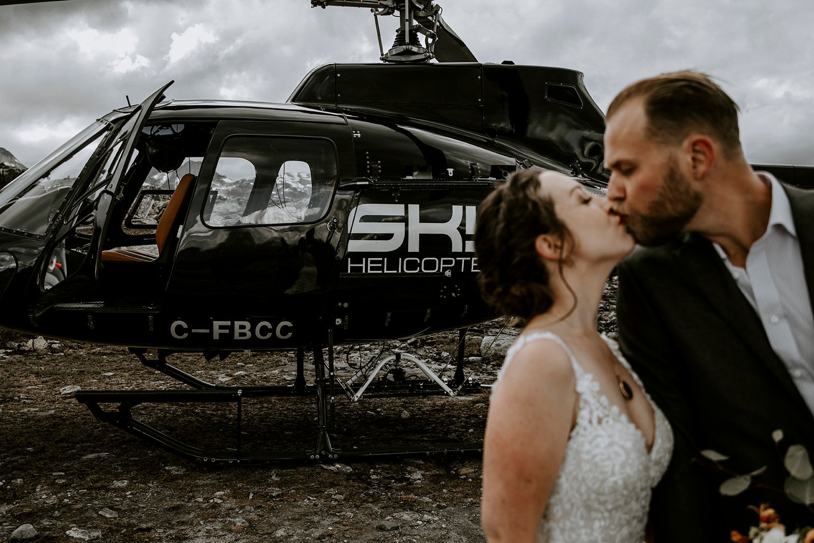 Vancouver helicopter elopement photographer