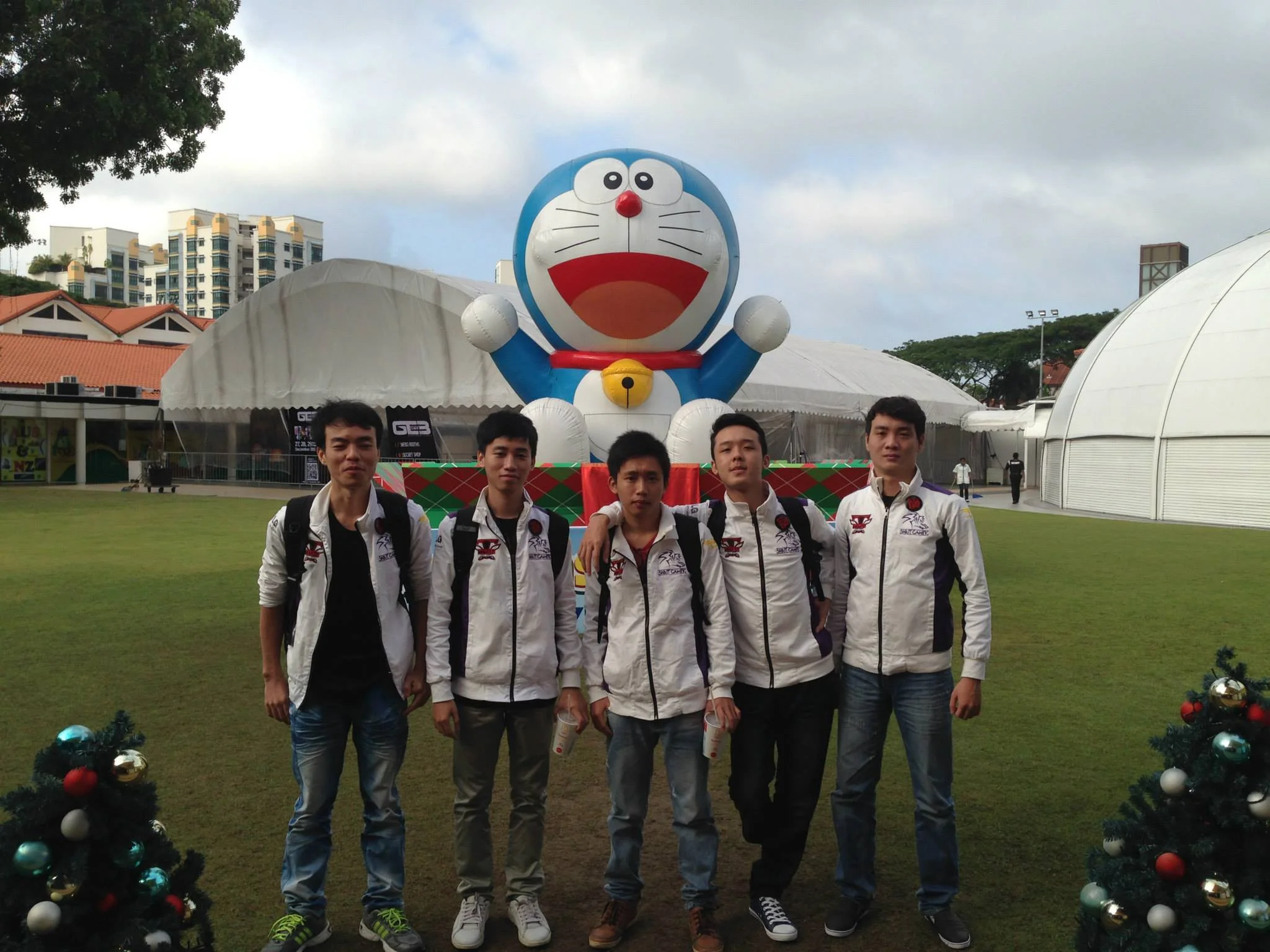 Team Spirit Gaming at the Asian Cyber Games, Thành pictured middle (Photo: Facebook)