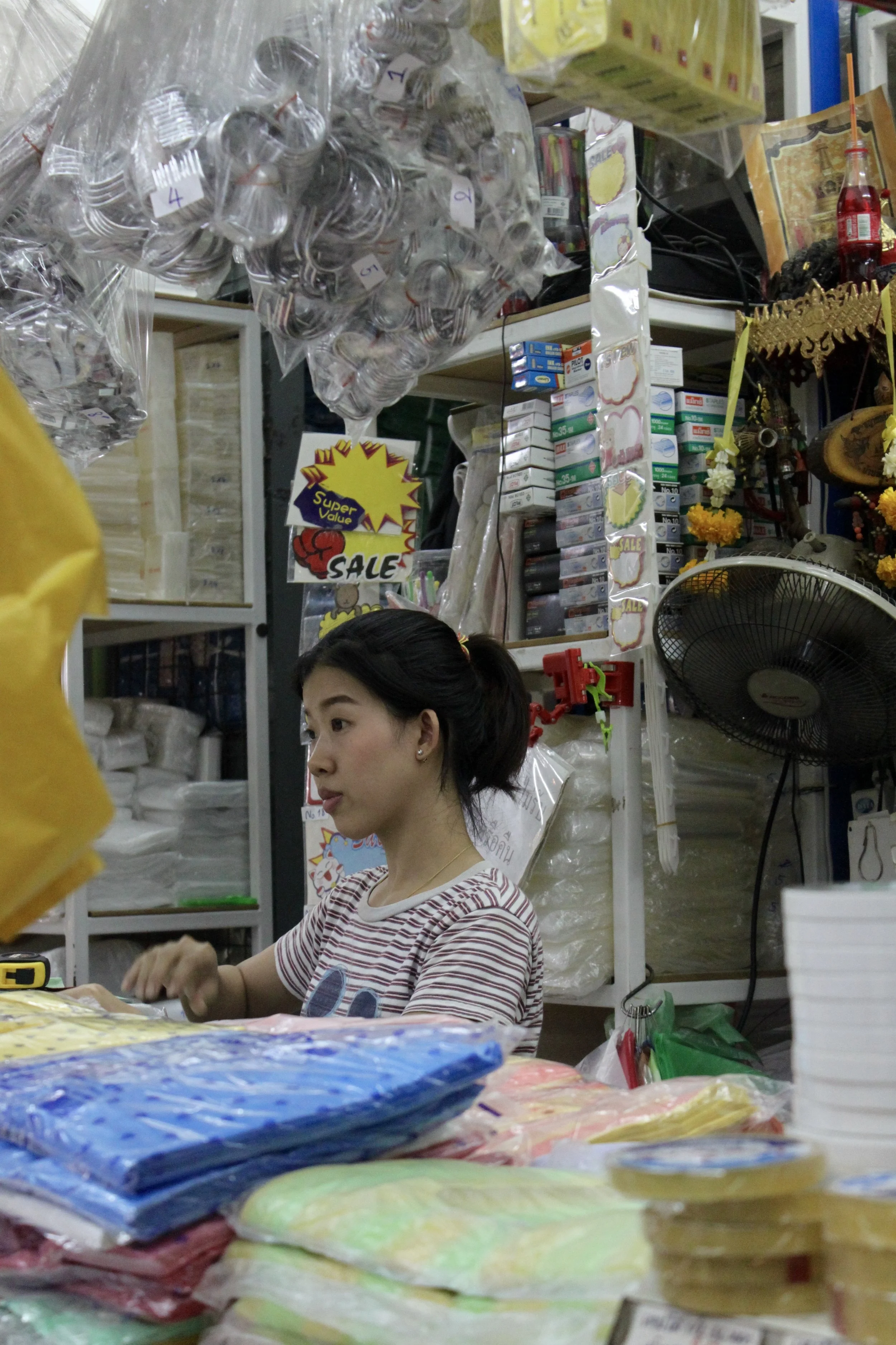 Store vendor, Chatuchak weekend market