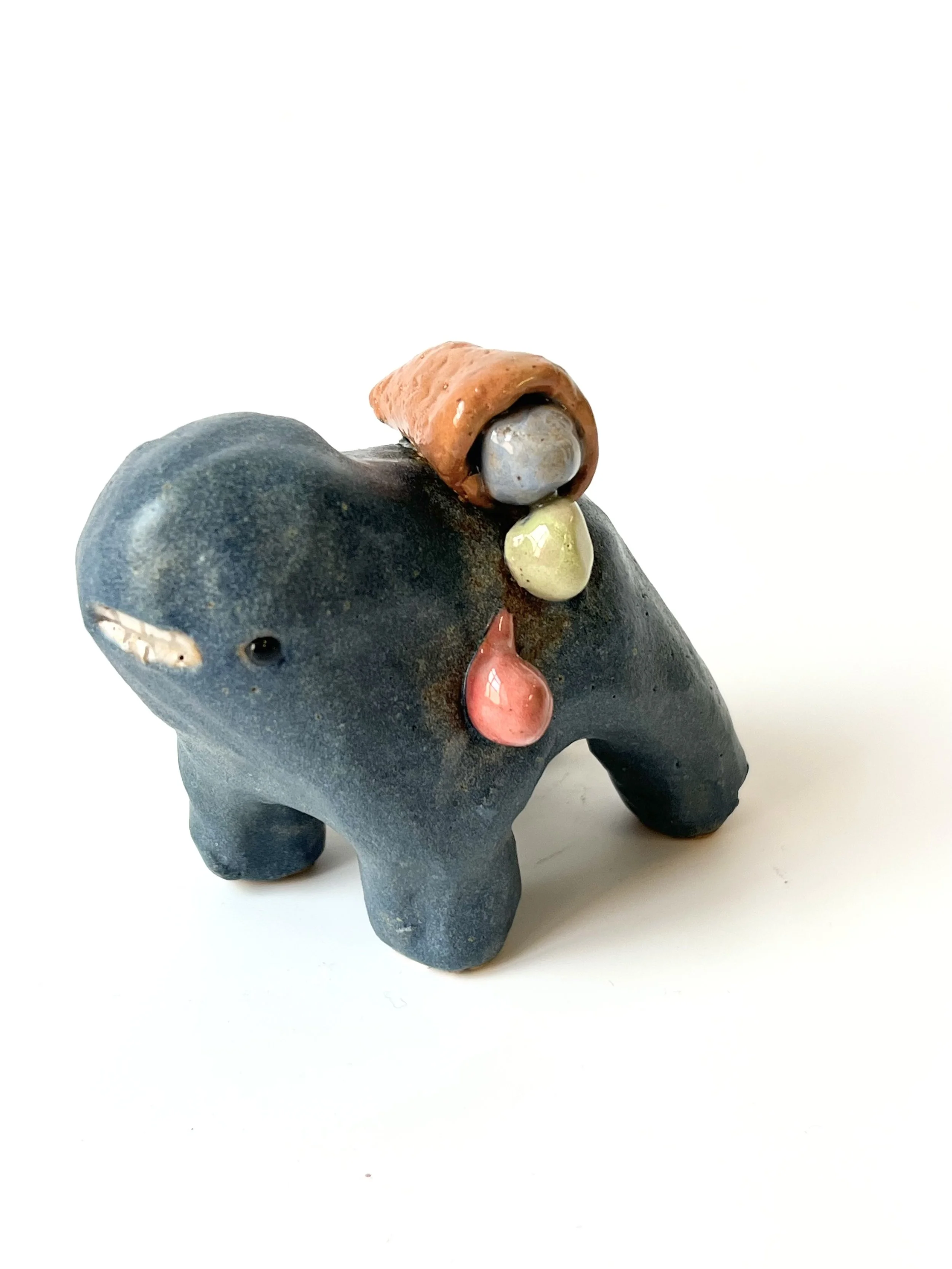 Mini teethie, with a melting ice cream cone on its back