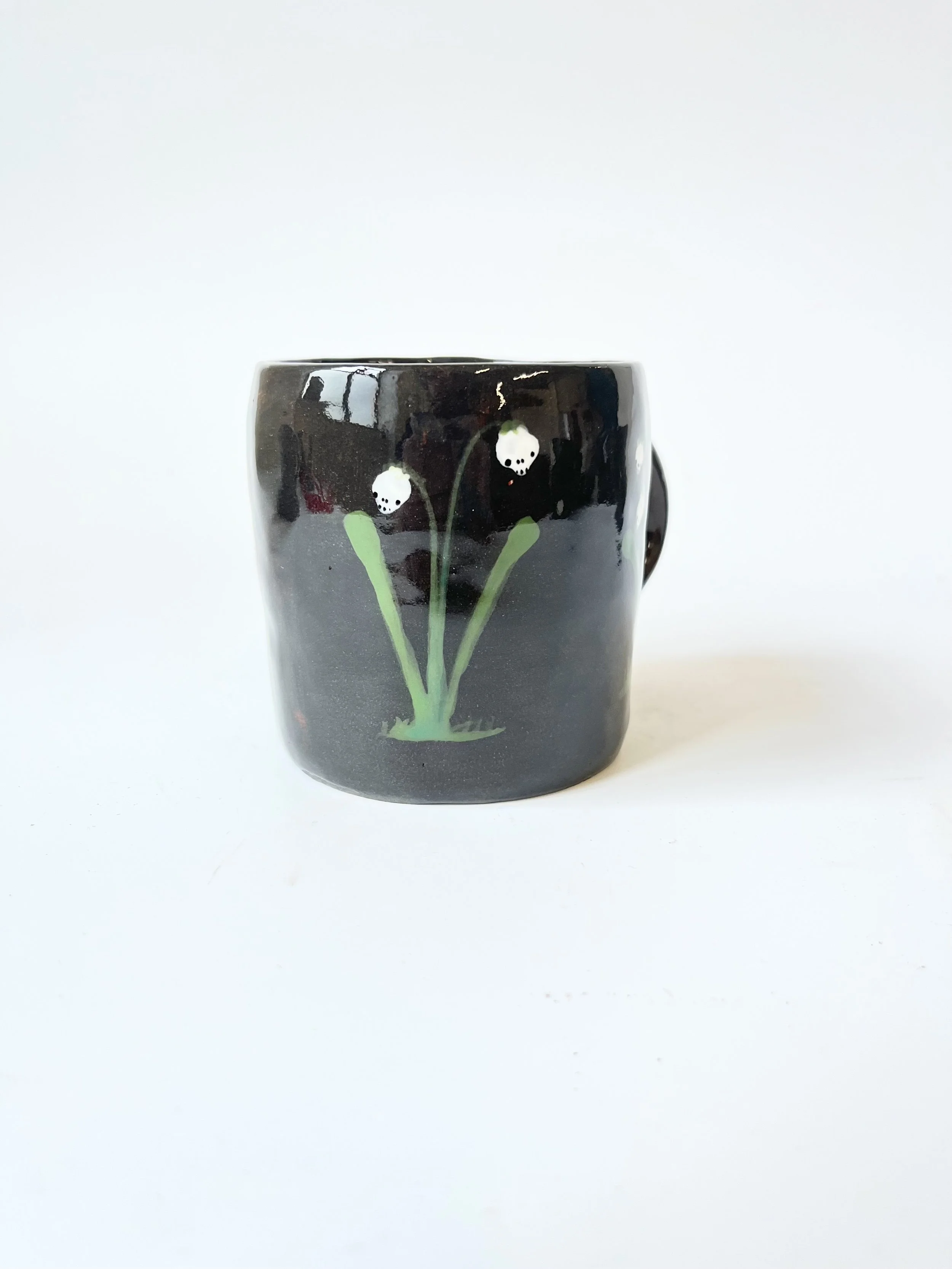 Skull-headed Snow Drop skull mug