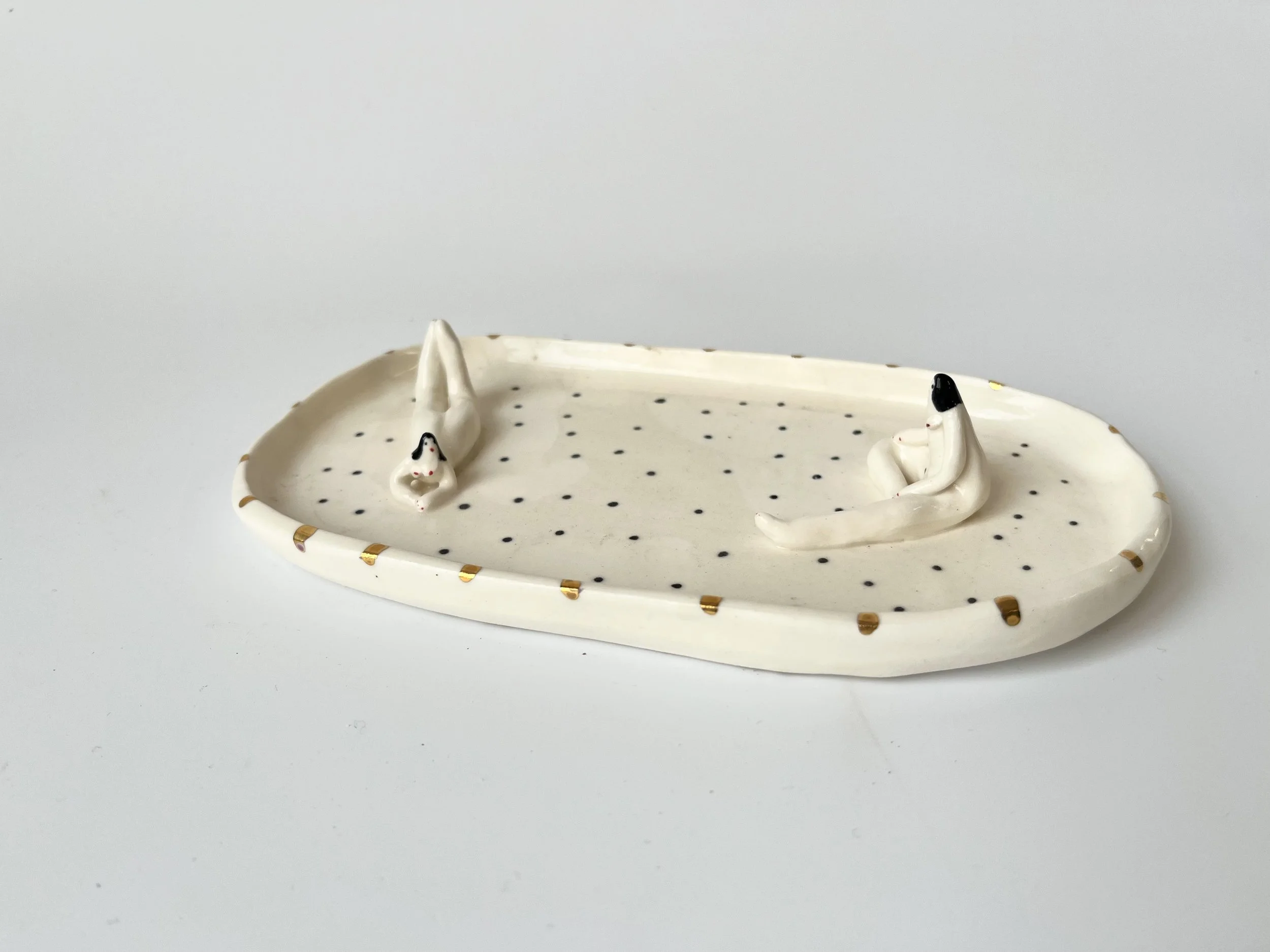 Oval porcelain soap dish, with two relaxing ladies