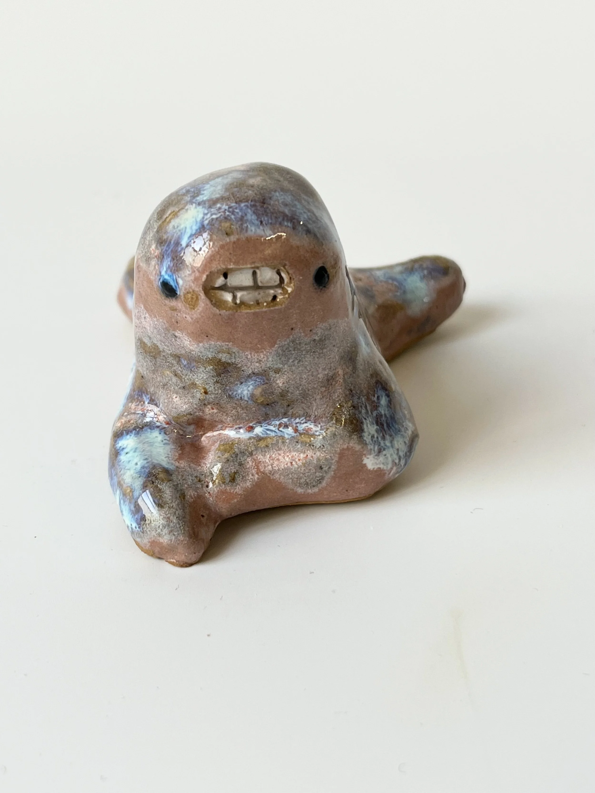 Mini teethie, lying down