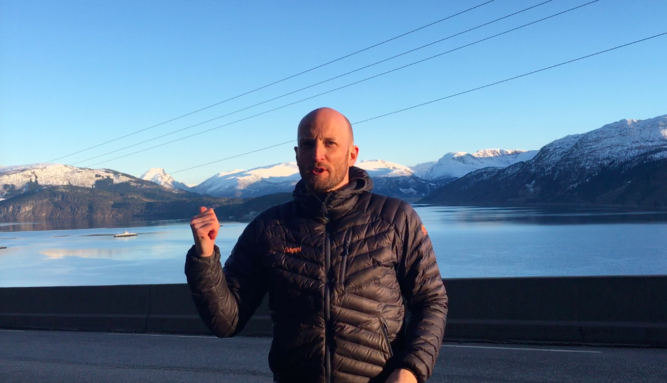 Videoblog - Easter and new customers