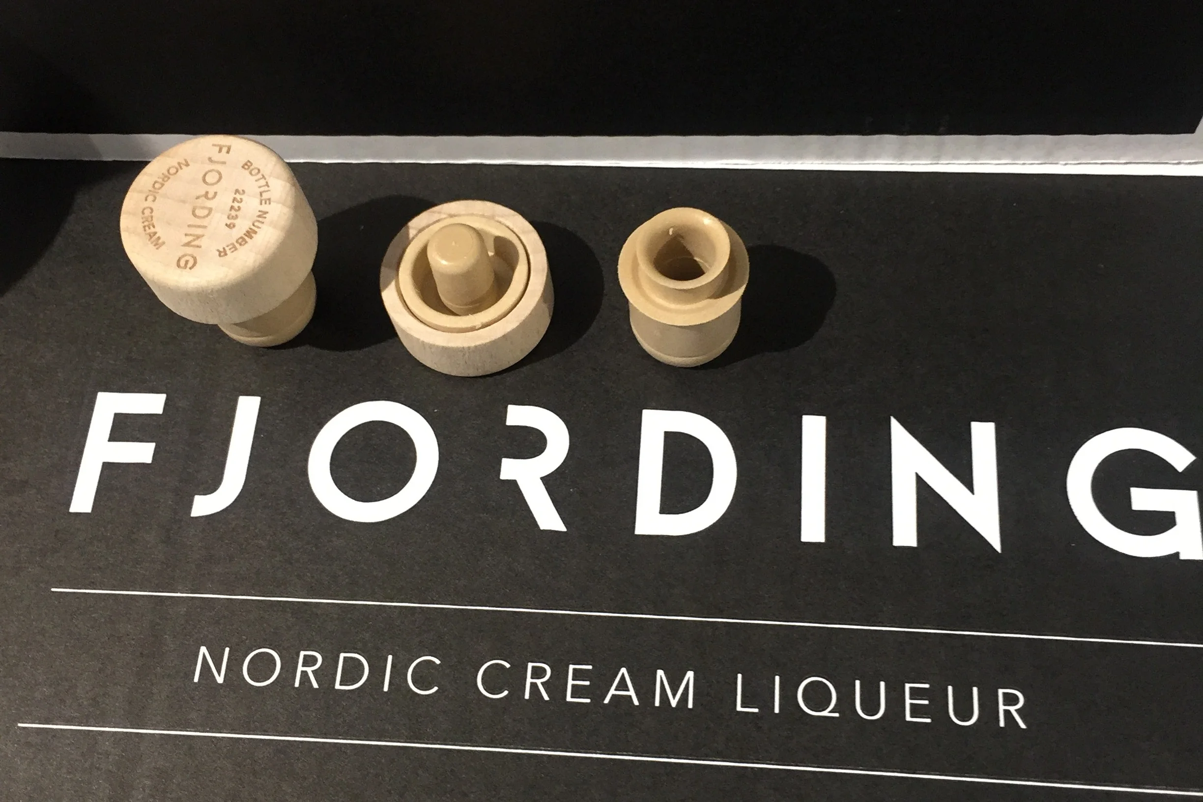 New corks with inserted pourer