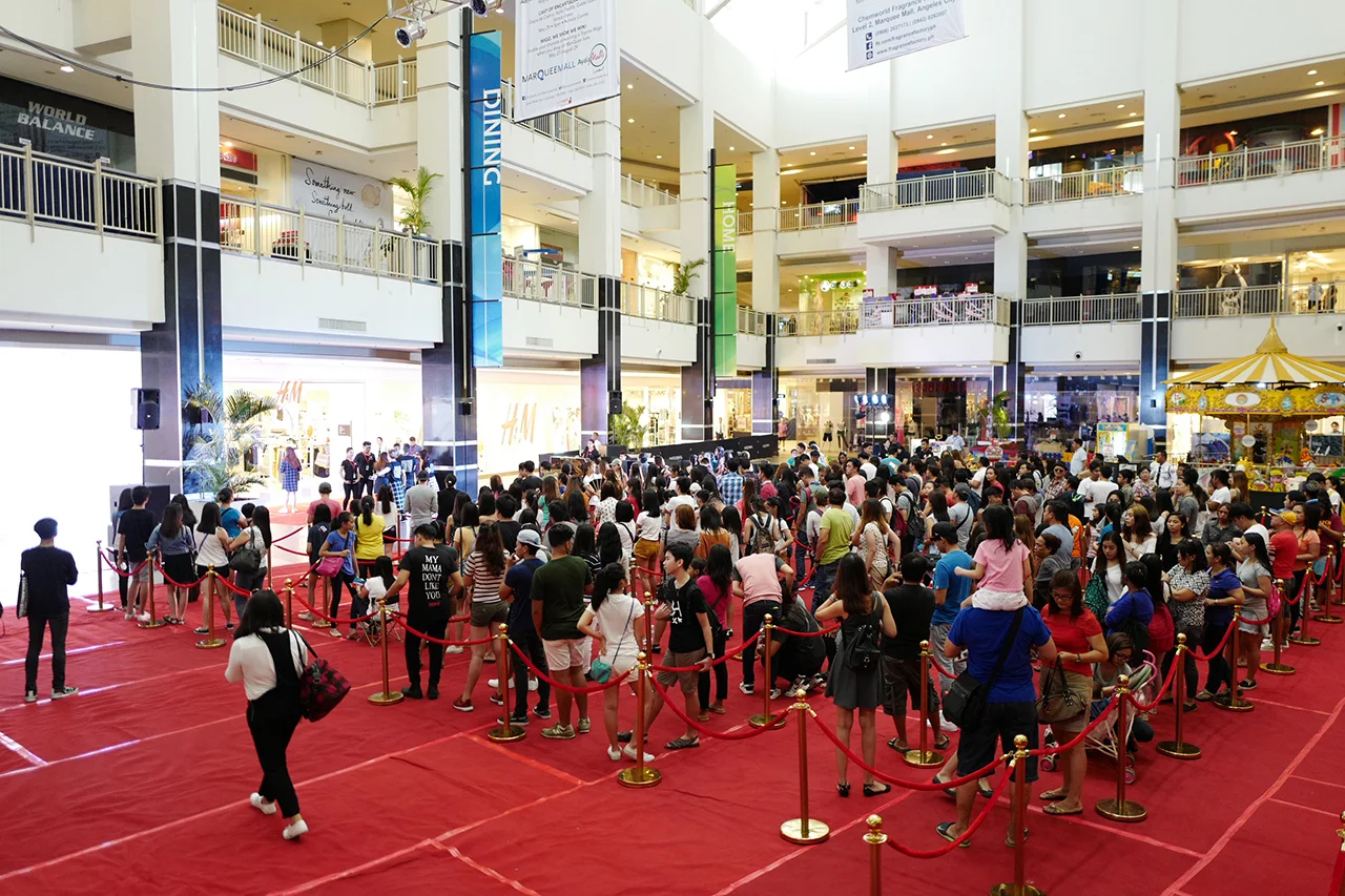 H\u0026M opens at Marquee Mall — Lissa Kahayon
