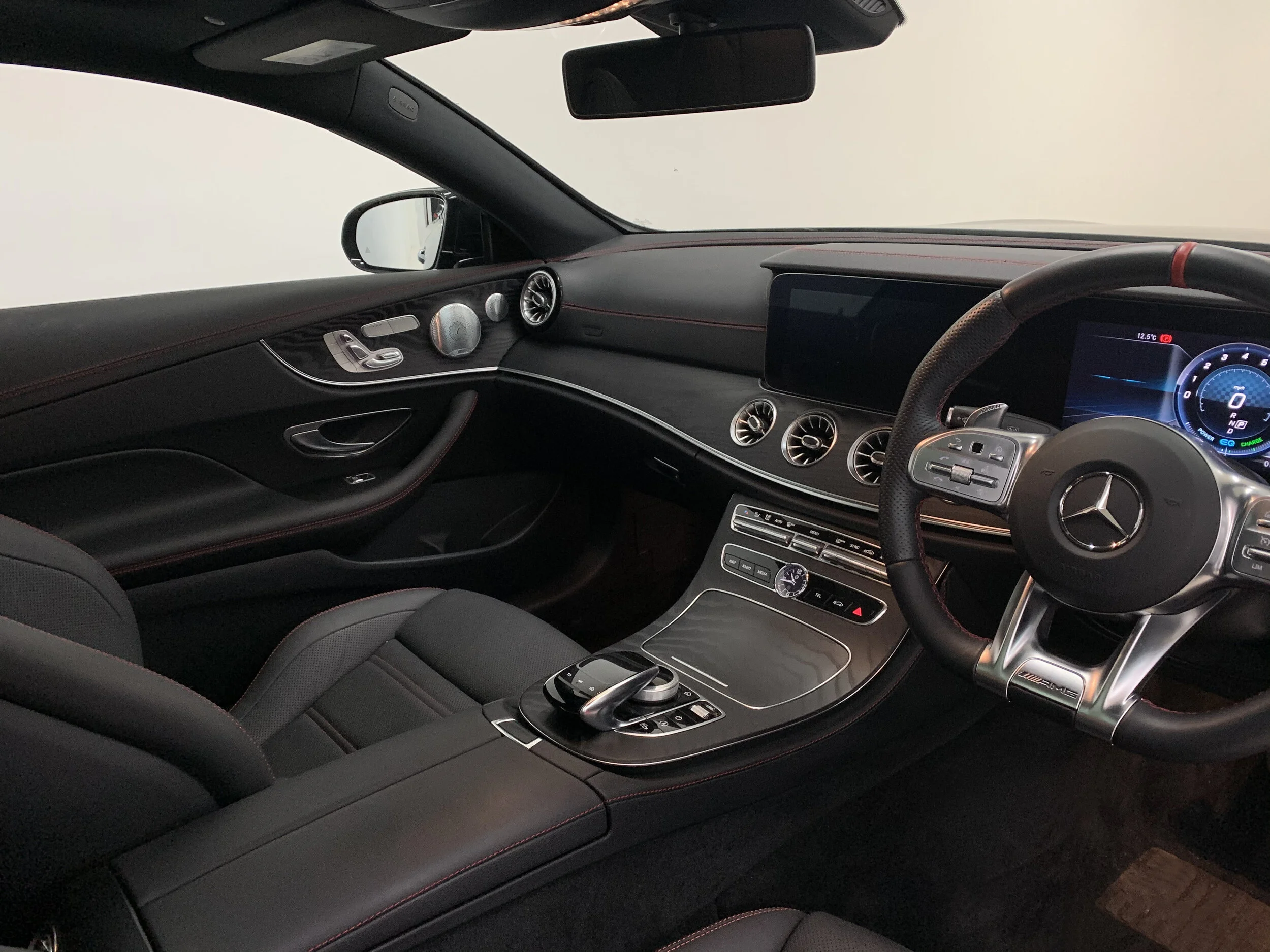 FA210886-2DA0-4098-BF52-E3C03FA39E39