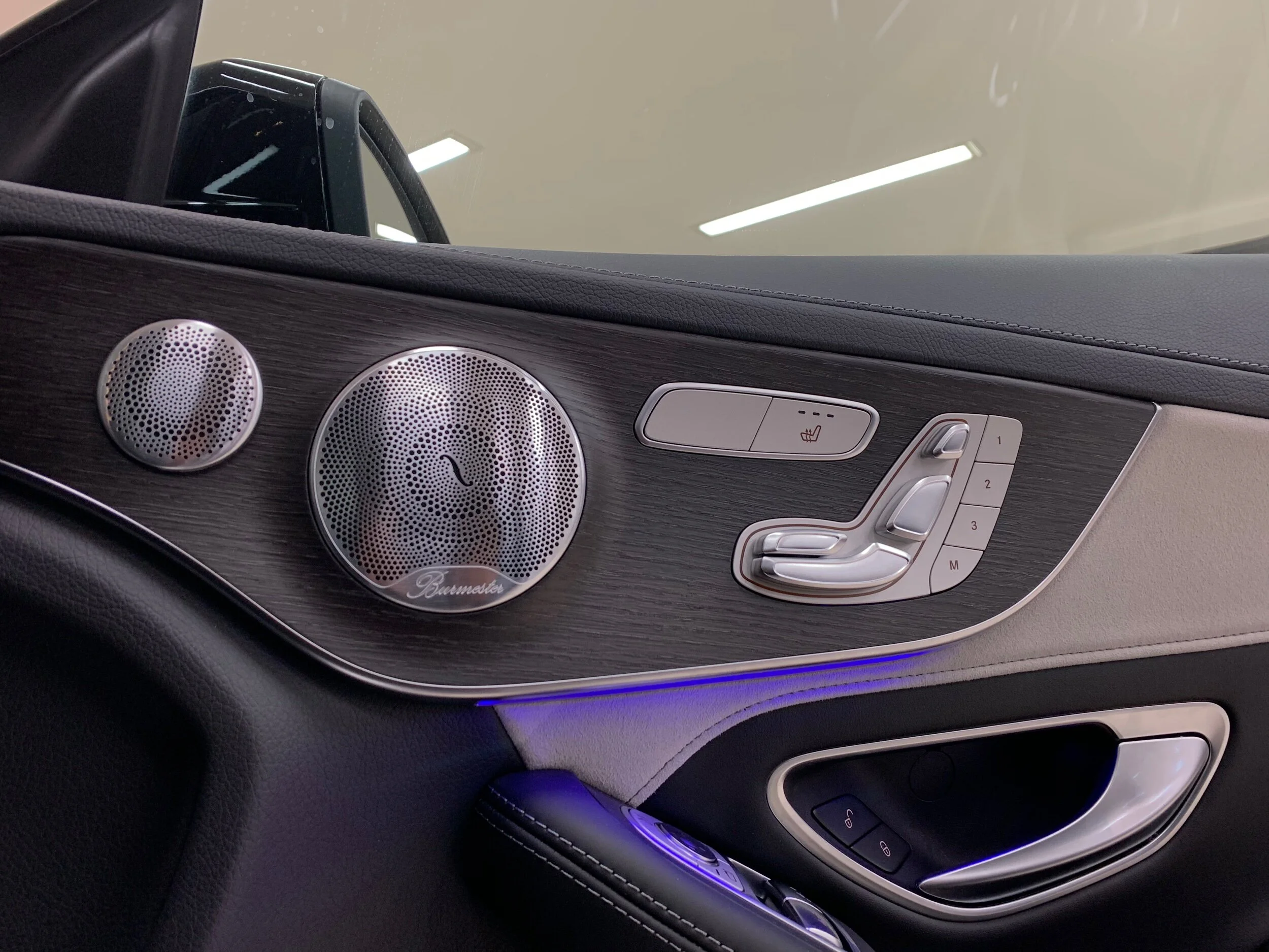 4425E910-C395-45BE-A884-1C201C5CBDF6