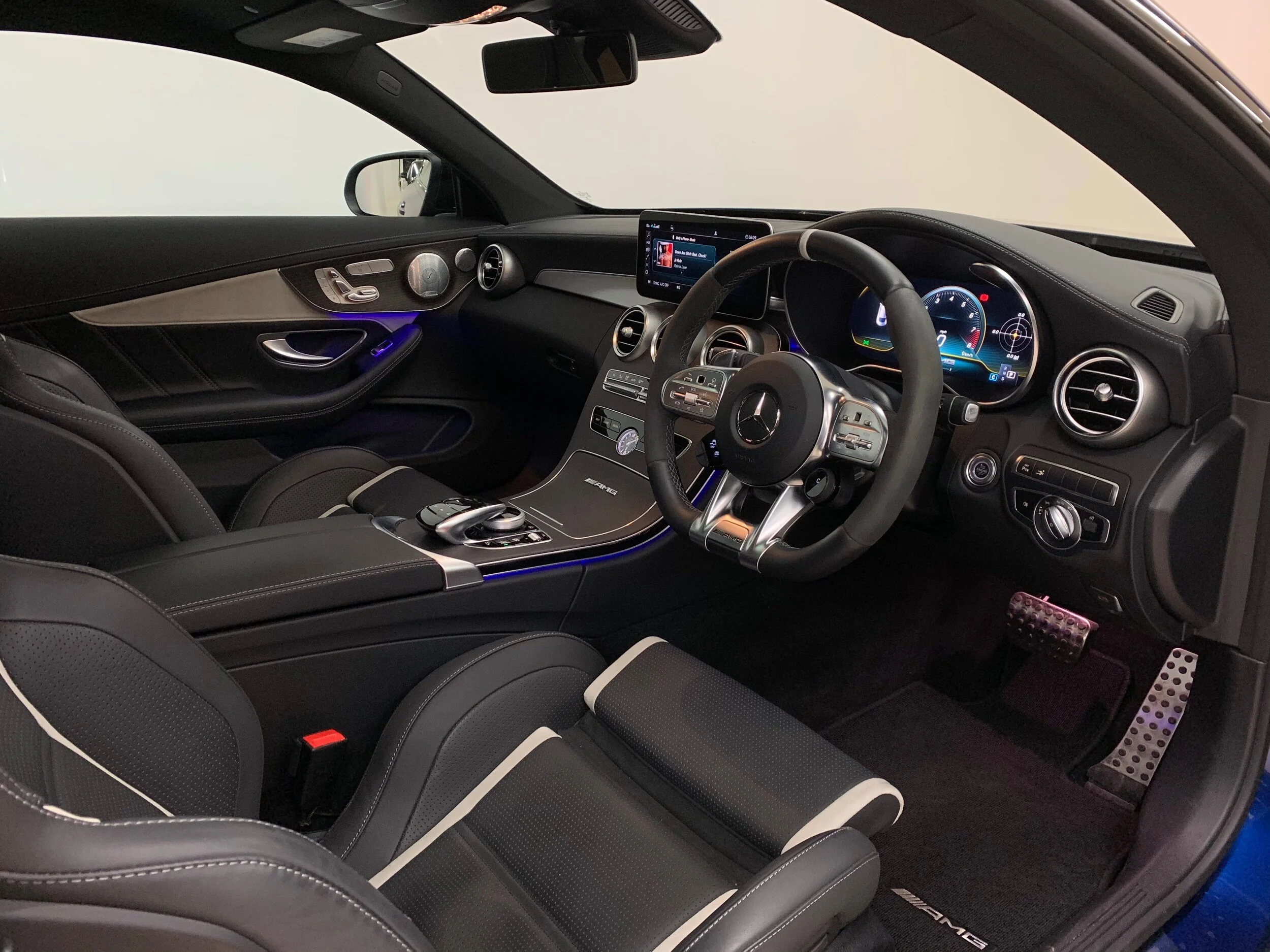 EB9FA130-60E5-4A48-8B83-CB4F9A585CA5