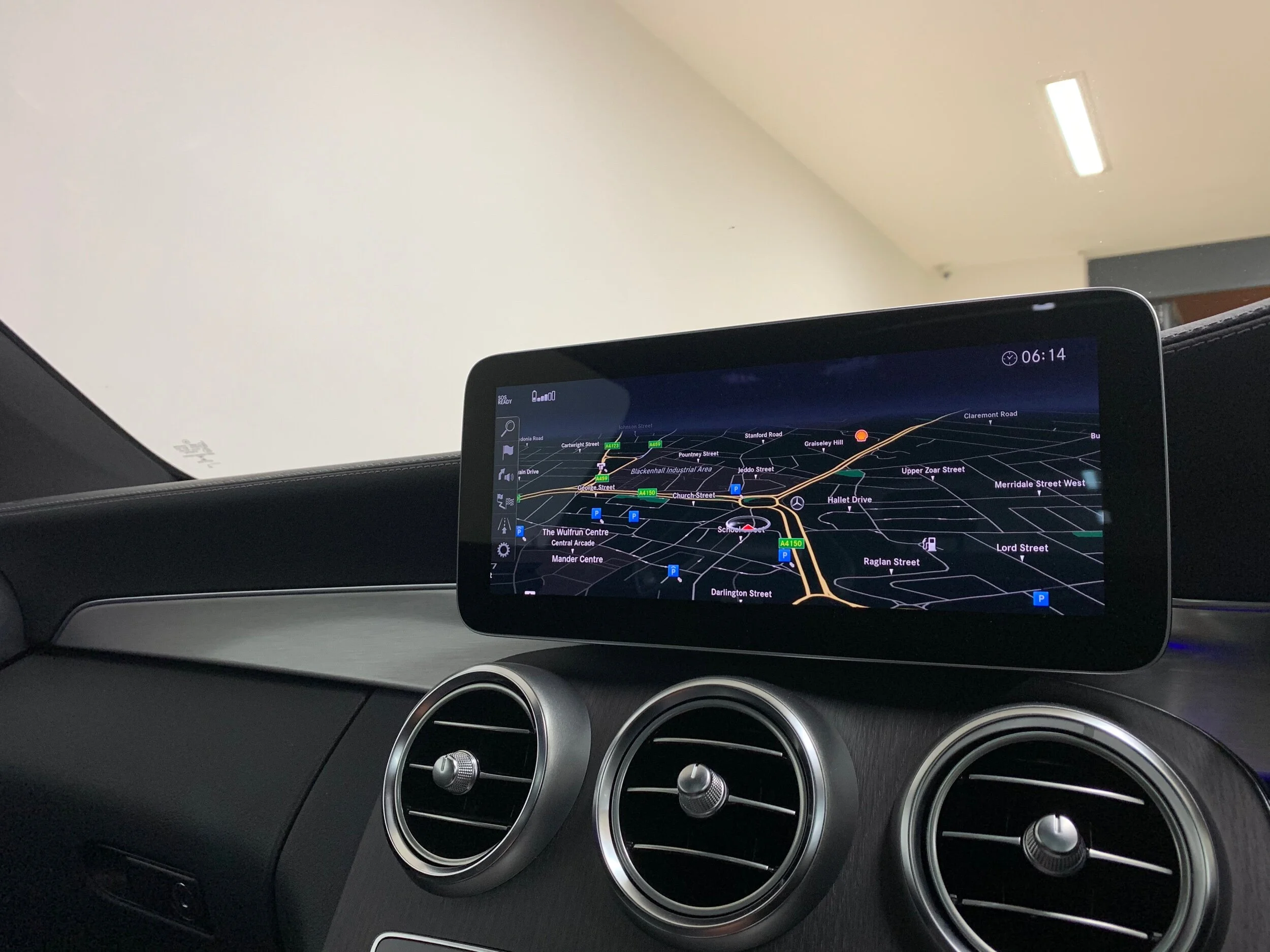 85614E3A-6A78-4DFF-AF5A-BE8B1A8E4A71