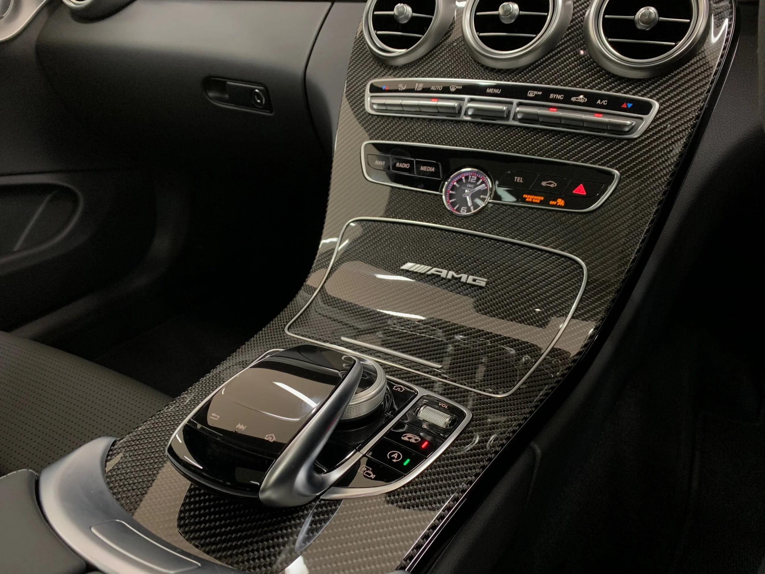 CA04C9F2-88C9-4654-B700-E4104E8D25E2