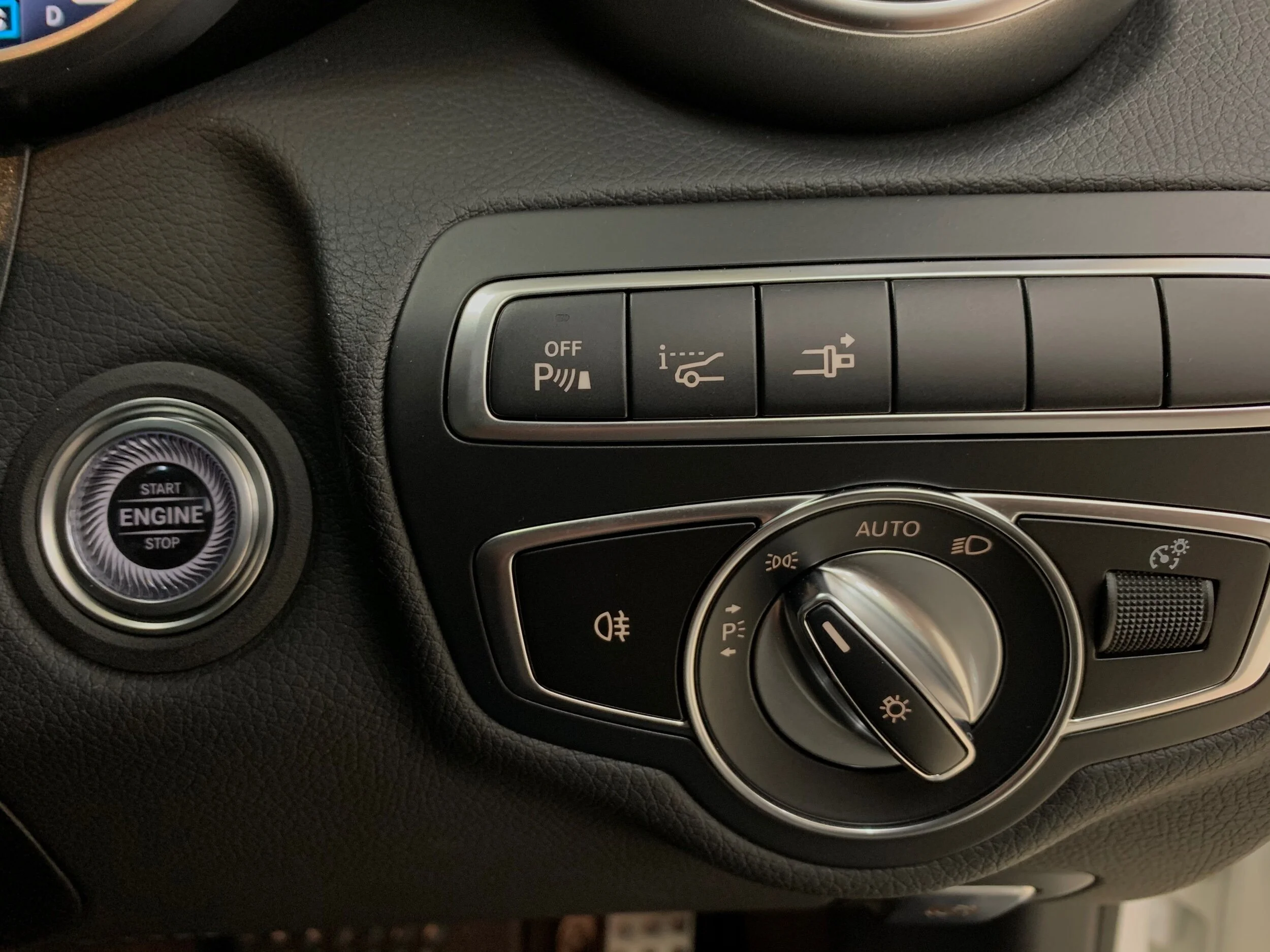 C4F47890-711C-49E2-B79E-7F23A2025876