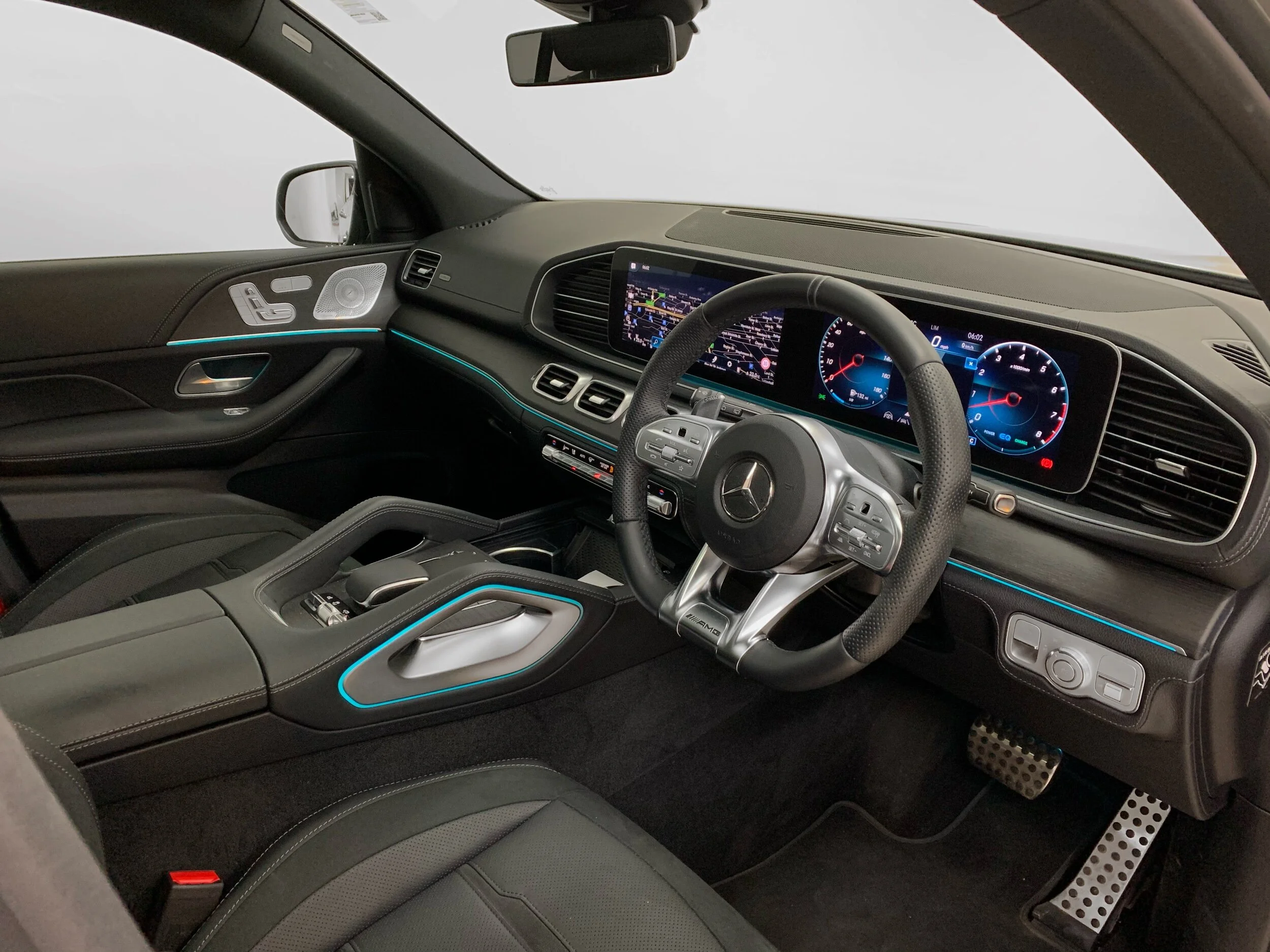 20AED21C-3C46-4149-9F99-FA73F7C32C32