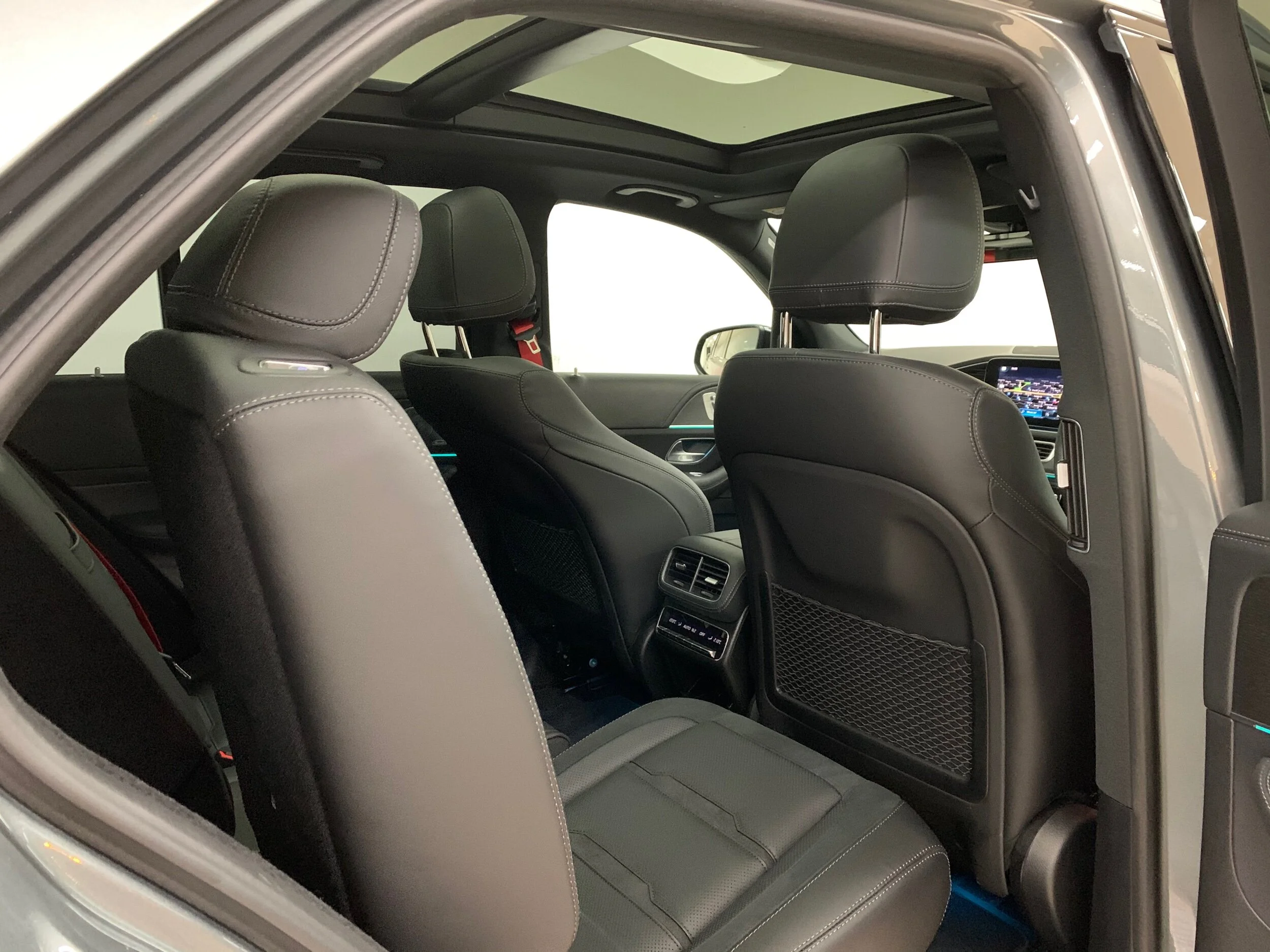 0414F228-151E-4698-BF2C-36AD94F8FB16