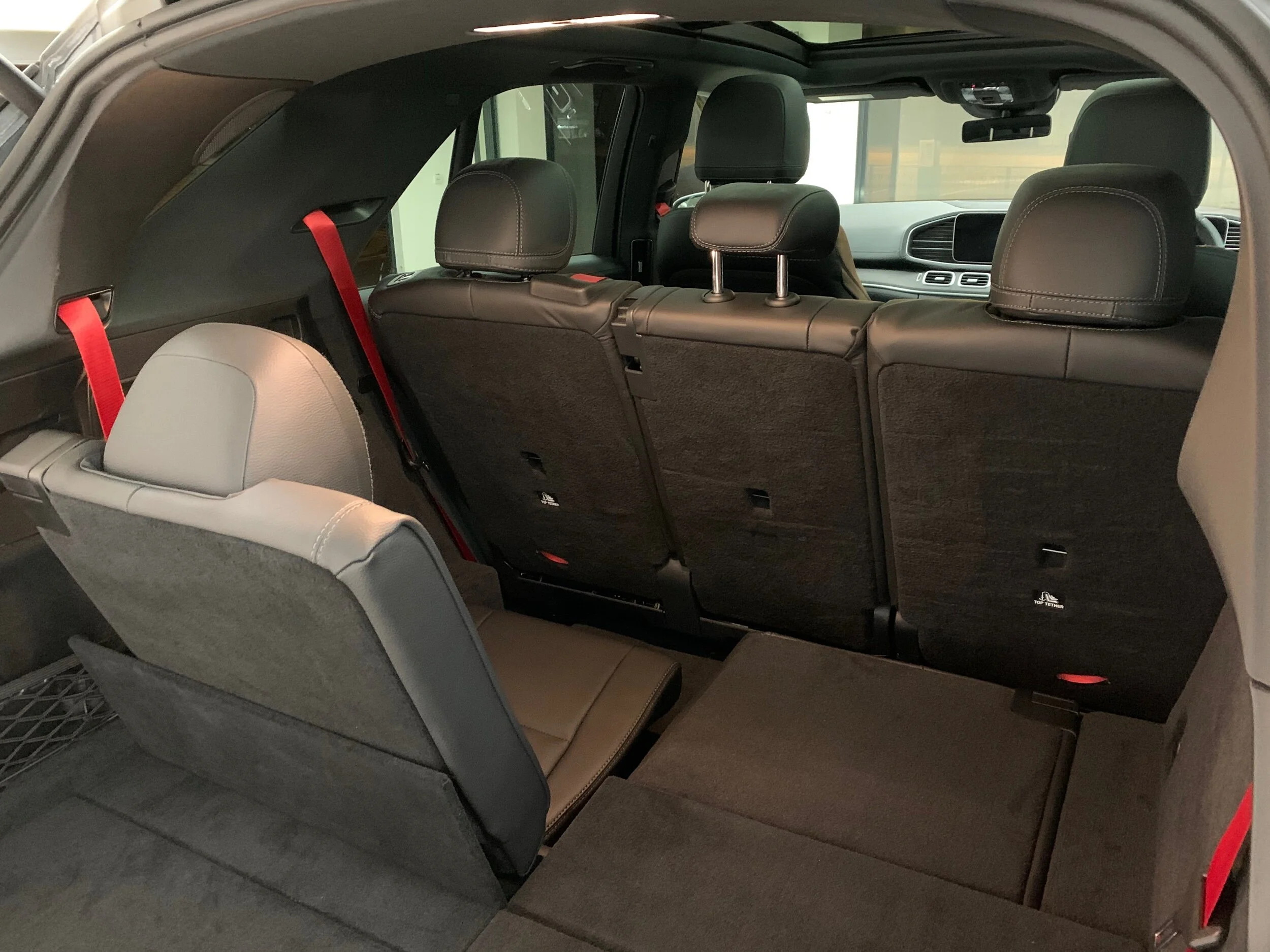 B8CBF085-608F-4B0C-8DA9-81EF217BD9C8