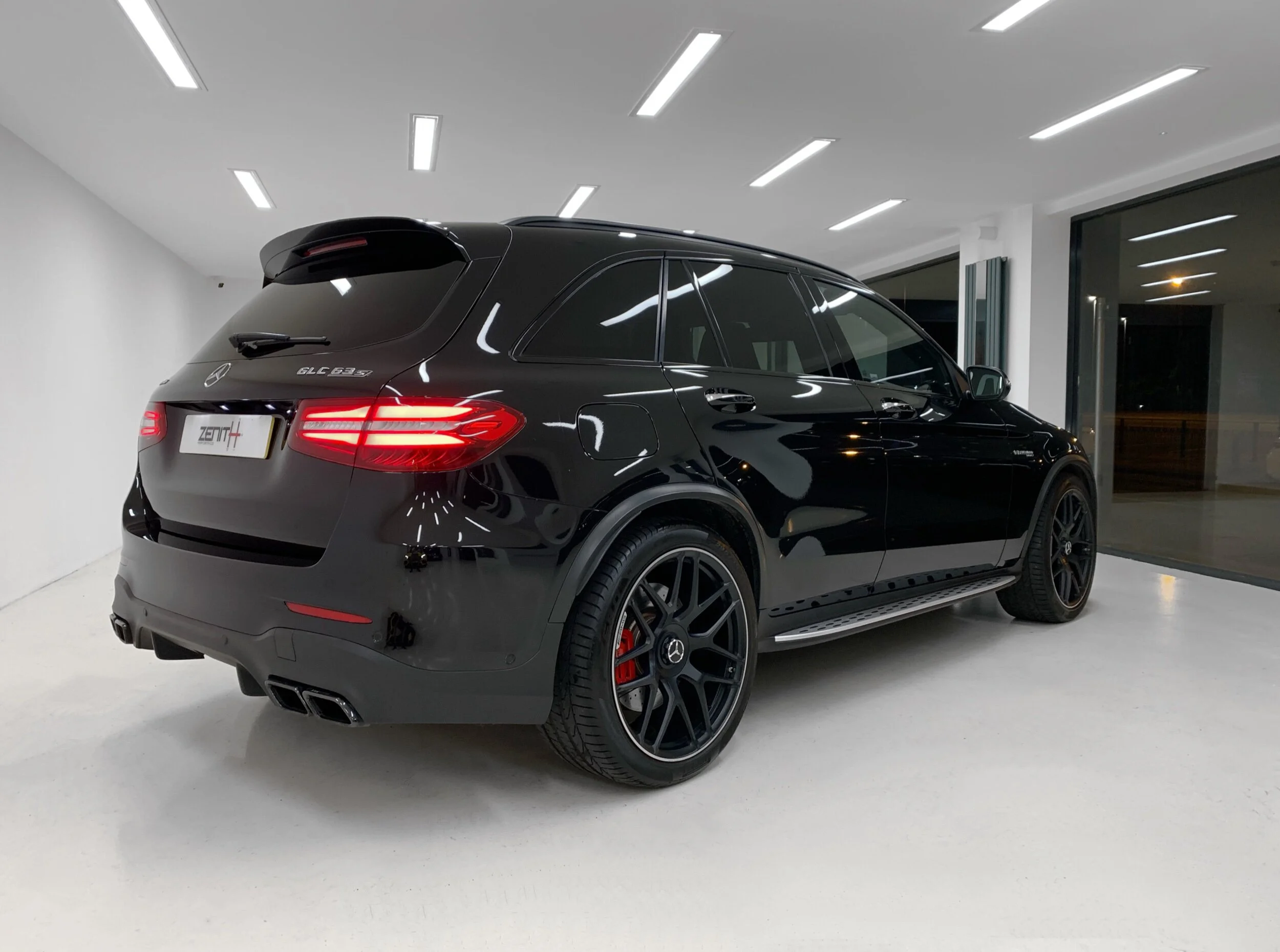 6C3A23C4-9845-45CD-981E-81216E0591D7