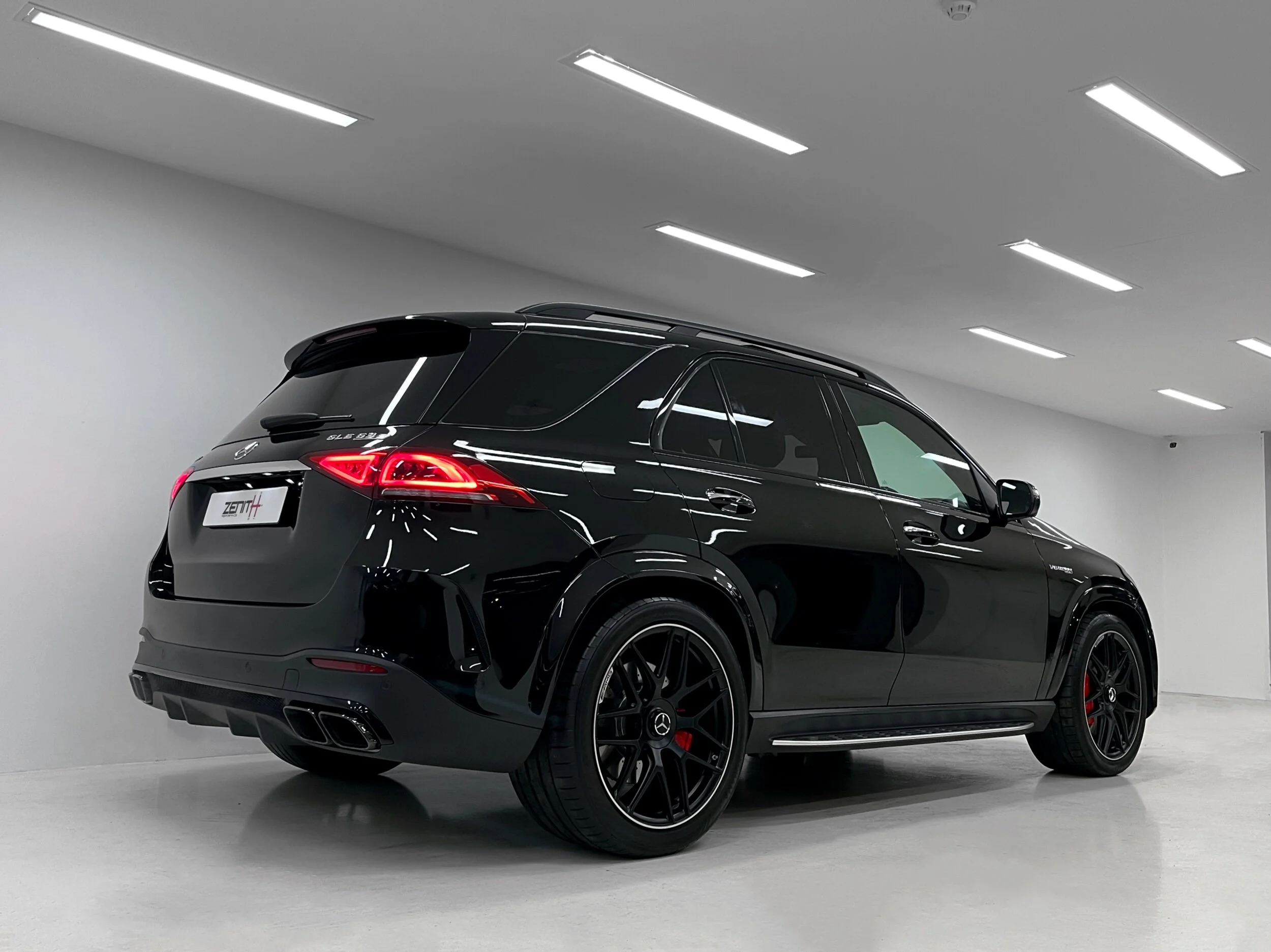 1303F26B-7B58-4C7E-B53A-73F6699BF891