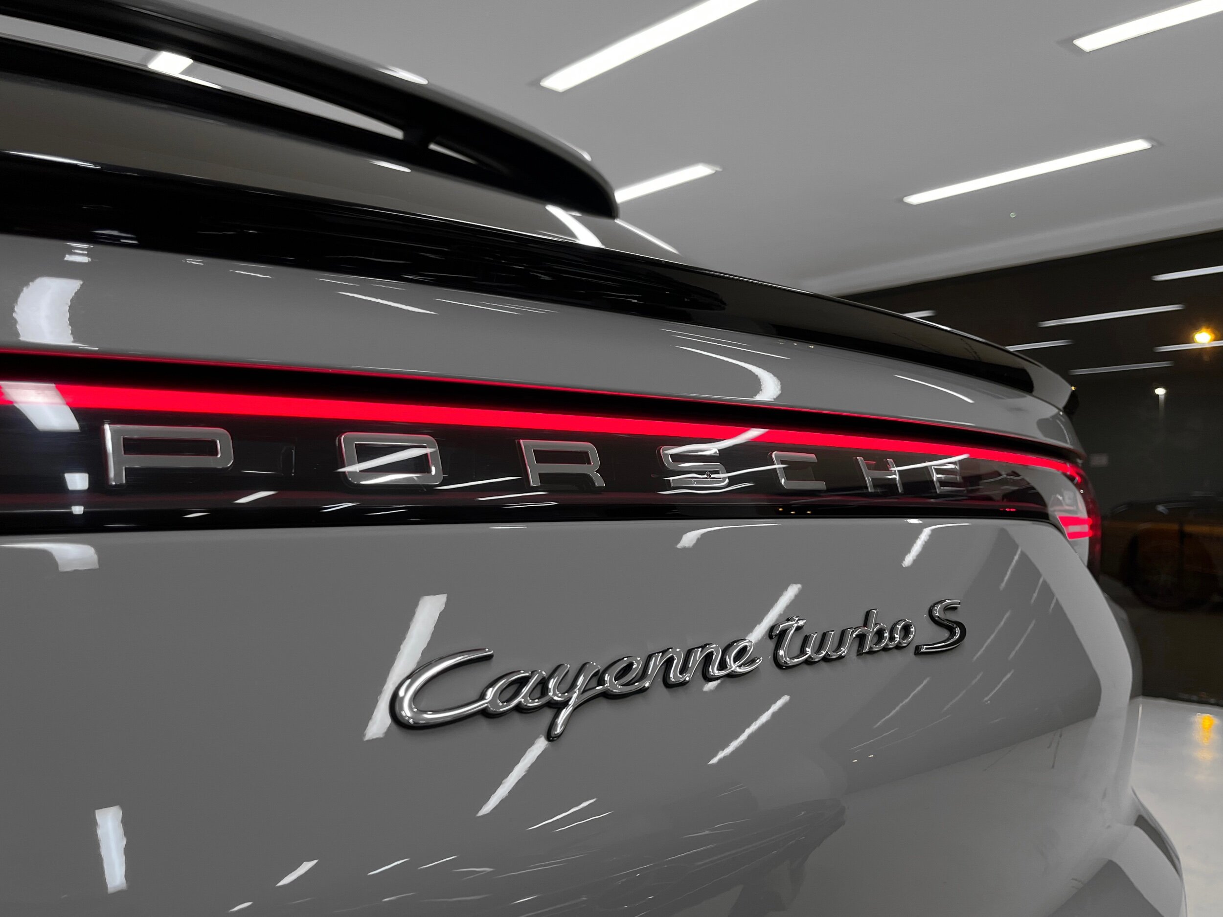 3EF8E585-9417-4E20-B16E-CA9644EC05F2