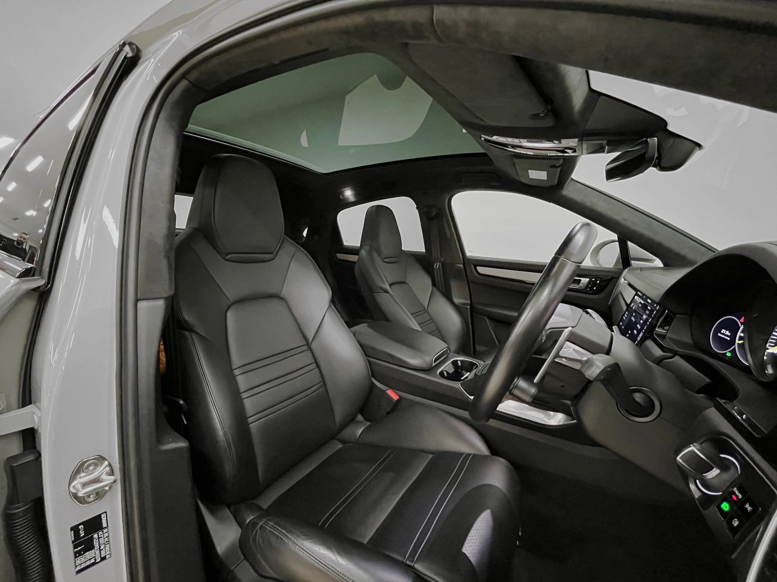 A9950B61-1146-42AF-A44A-CC31C1486B80