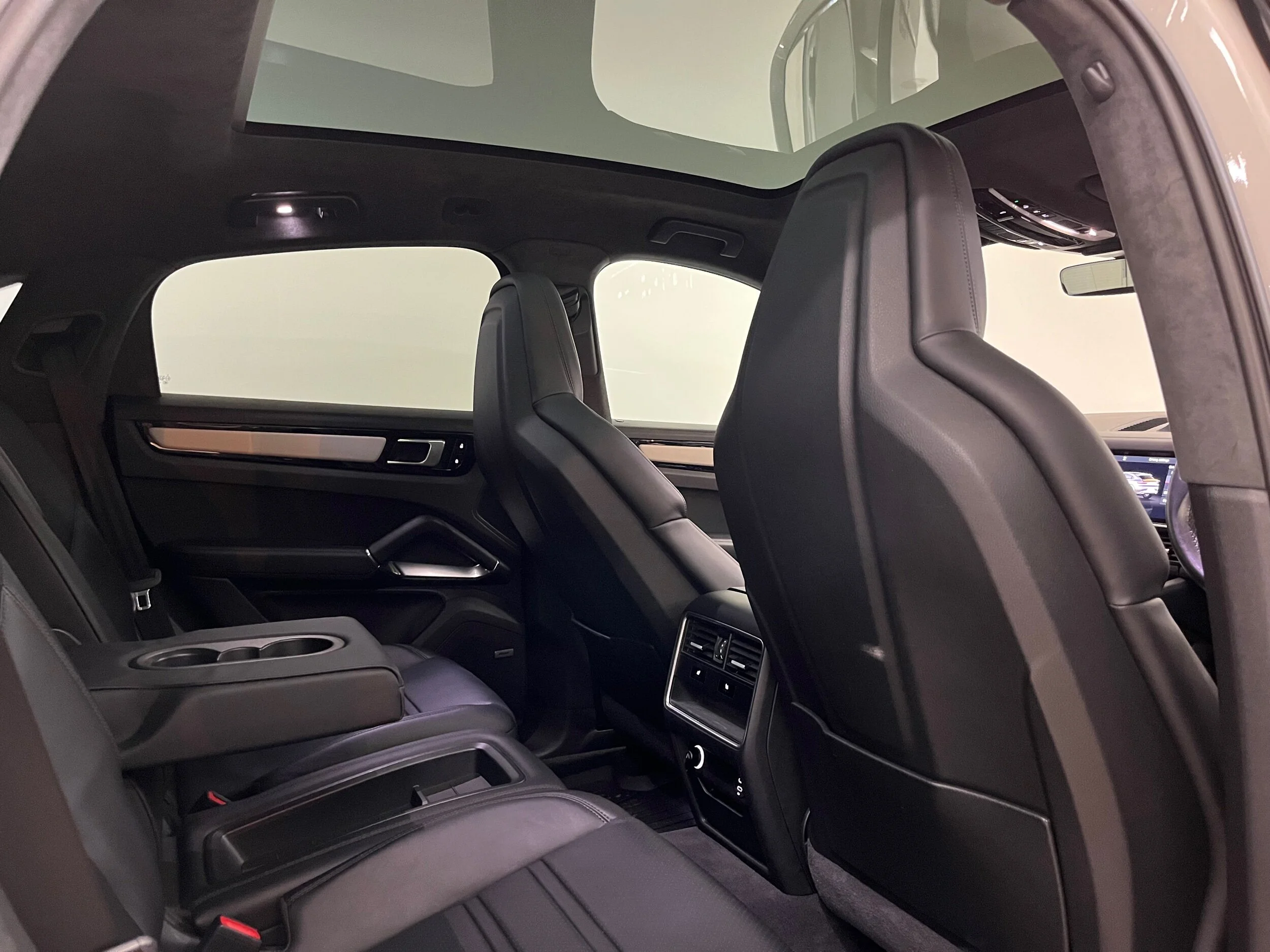 26EFCBC0-41E4-4346-A196-76E1621B4BF5