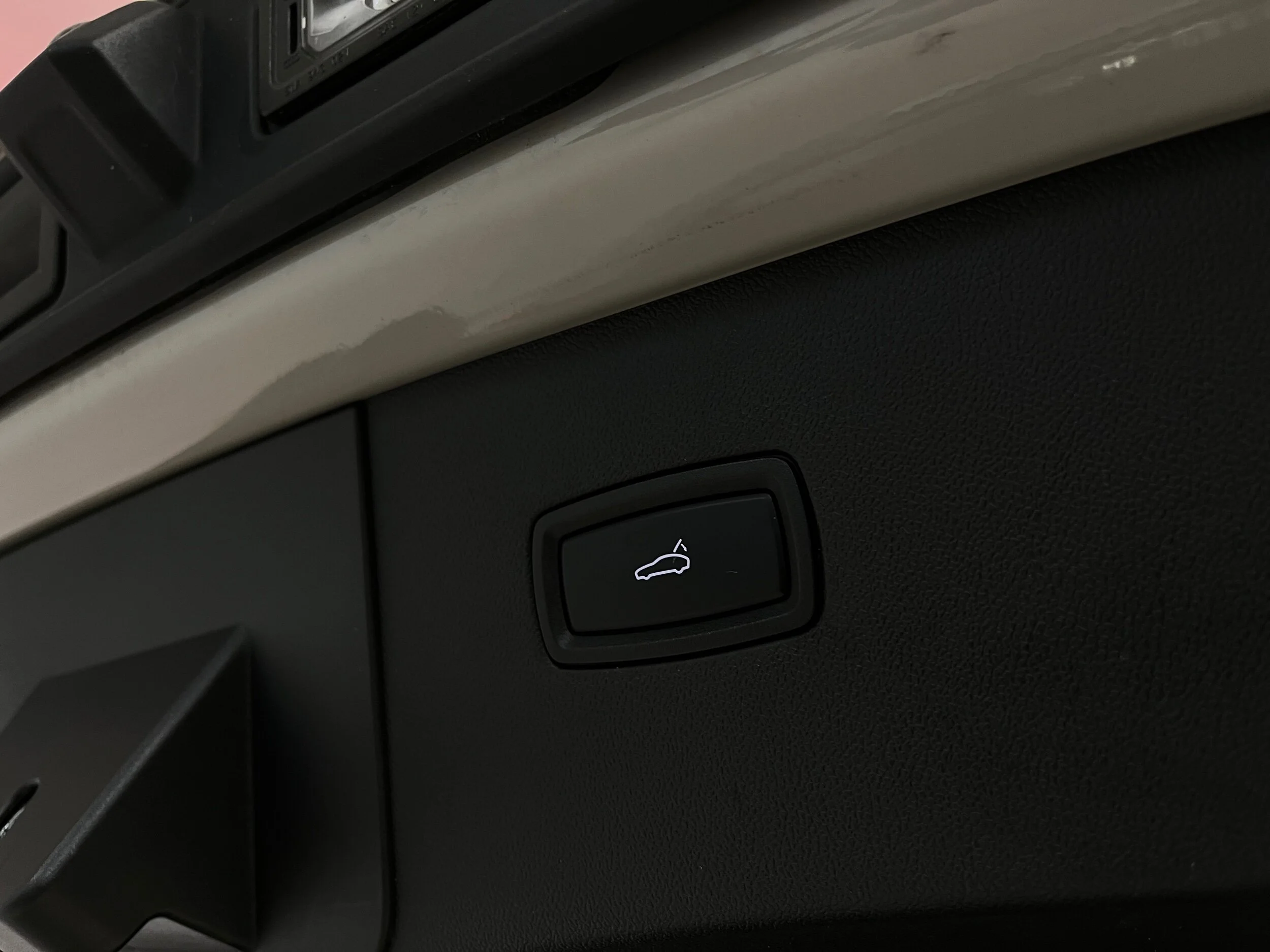 8ACC9A1B-99C7-4C81-8A6F-F176C0E302B3