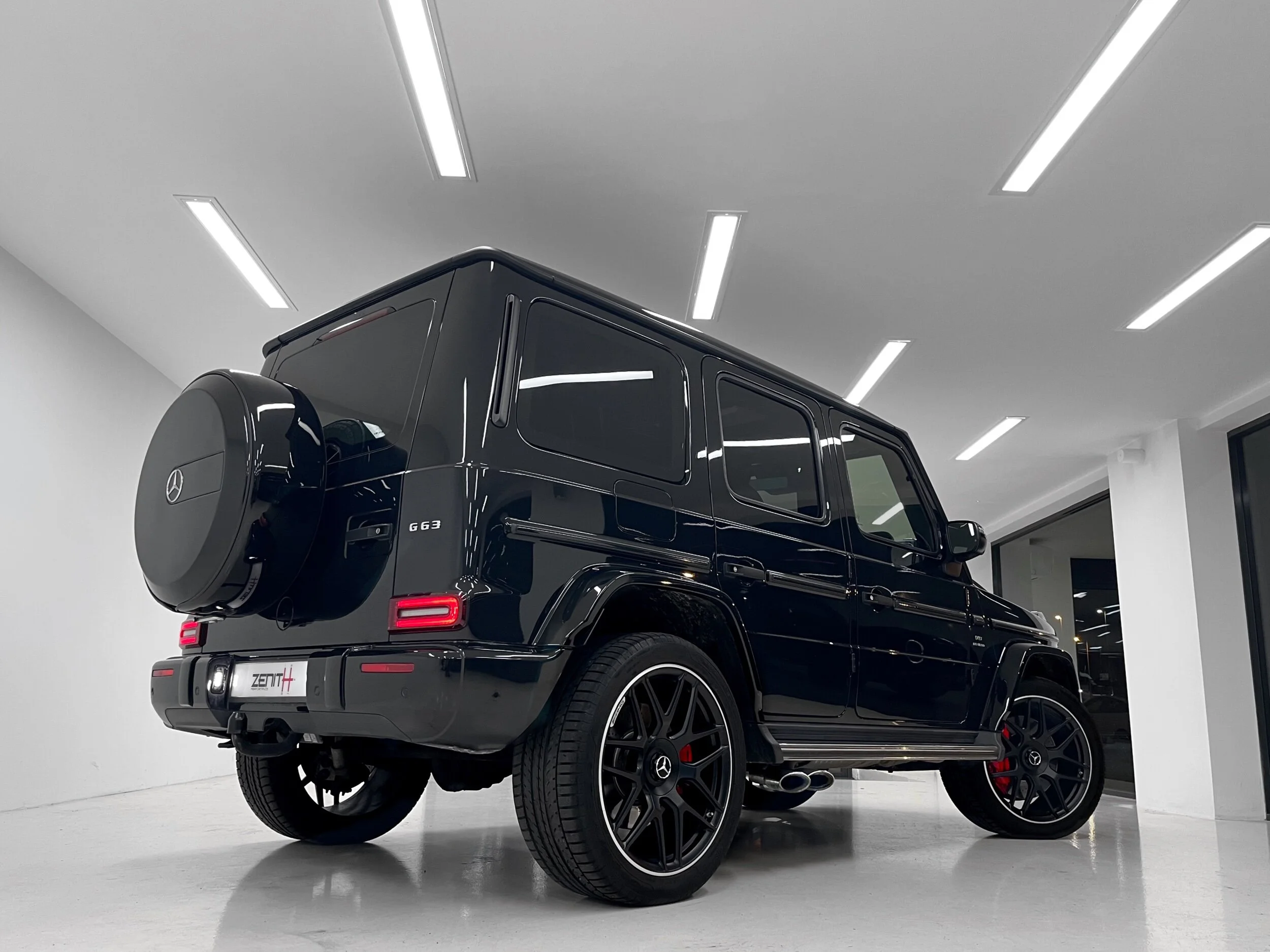 EED91BBB-76E7-46E1-AA54-64AE3AC3046D