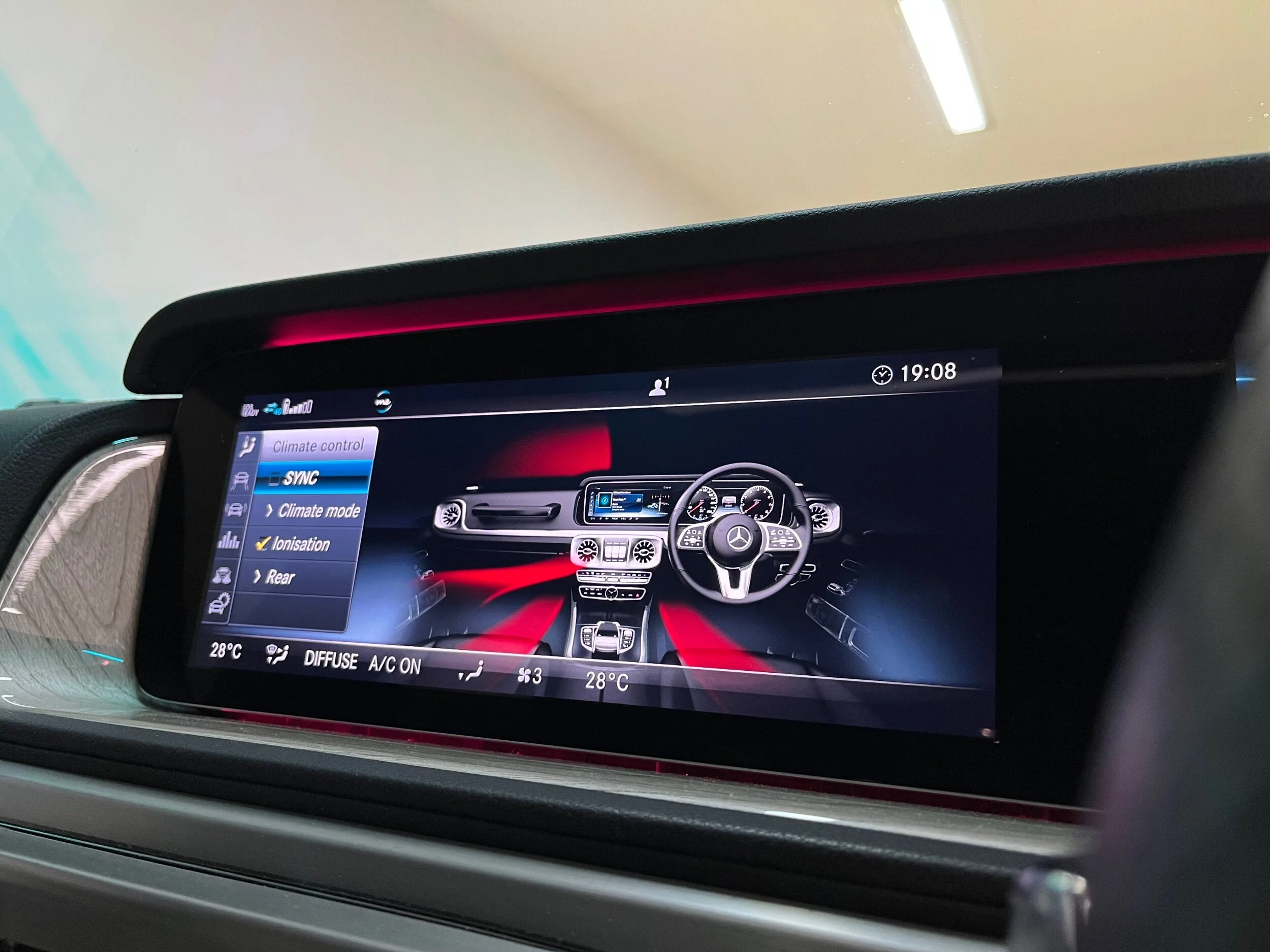 200EBAC8-AA20-4081-81BF-A8E5D4115D3B