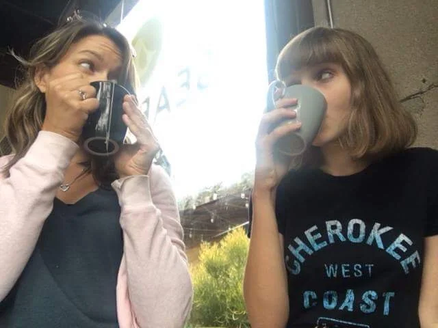 Lindsay said it looked like she was having a coffee date with Taylor Swift :-)