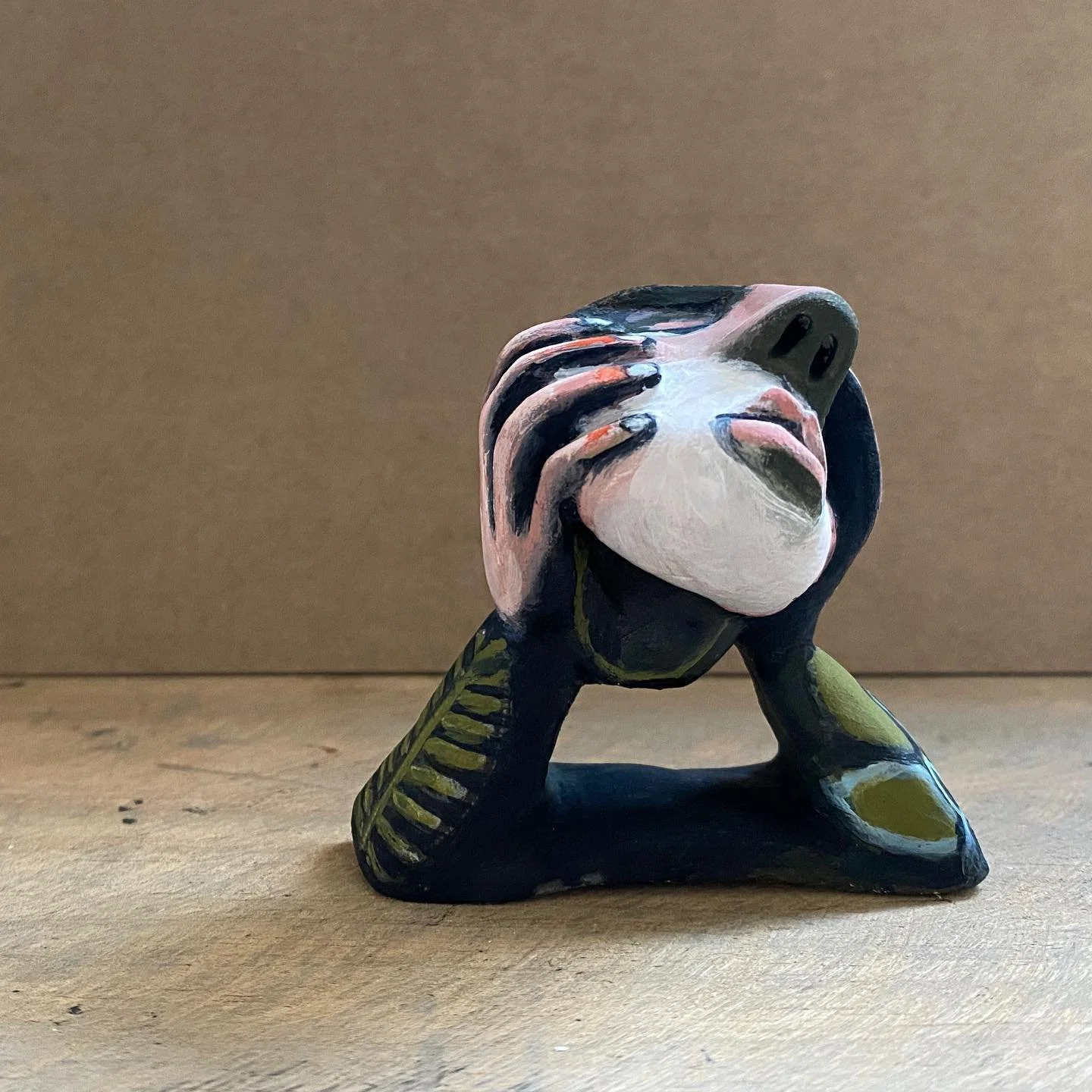 SOLD This tiny little thinking soul has stolen my heart.  So dramatic but I do love her so.

#artist #sculpture #clay #paperclay #thenatureofclay #thenatureofclayworkshop #art #artistsoninstagram #artistofinstagram