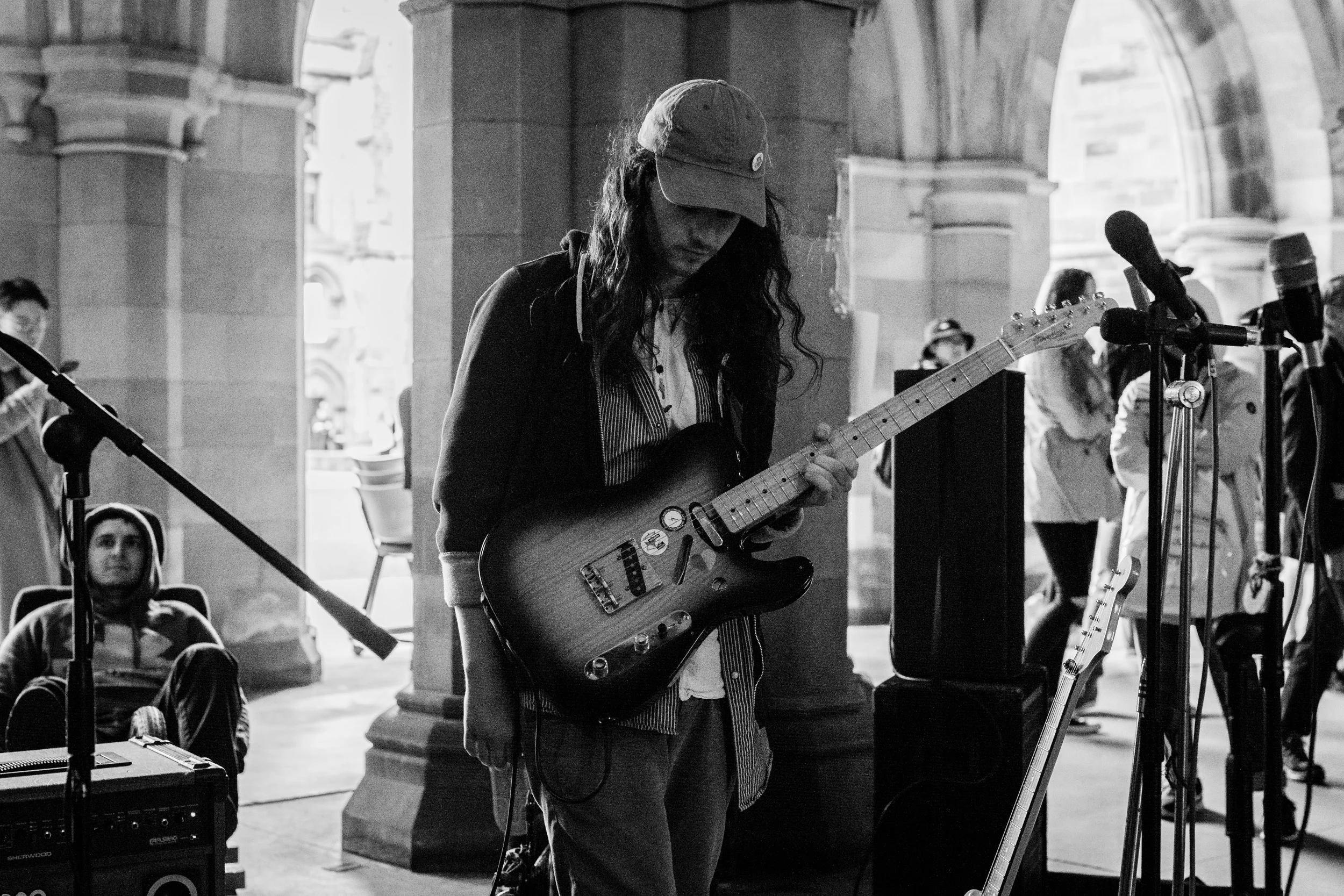 Luthia @ The University of Glasgow Cloisters // photograph by Calum McMillan