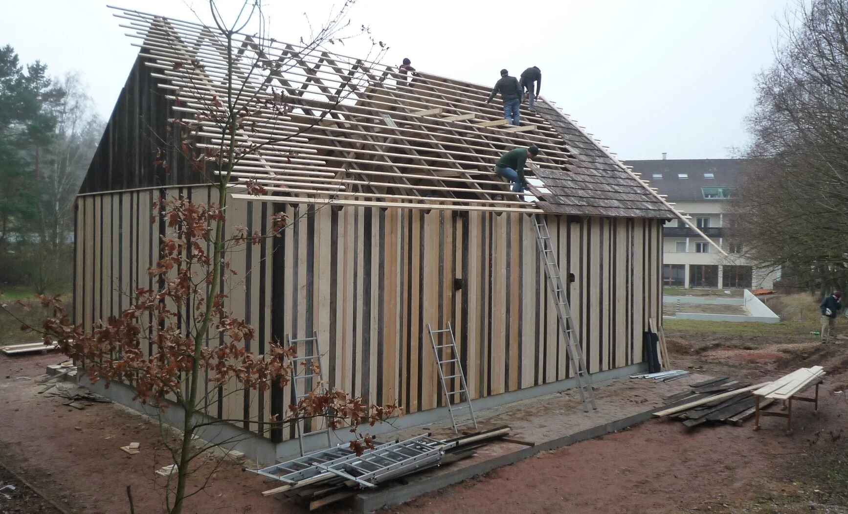 gaupenraub_2020_12_18_stadlaufbau.JPG