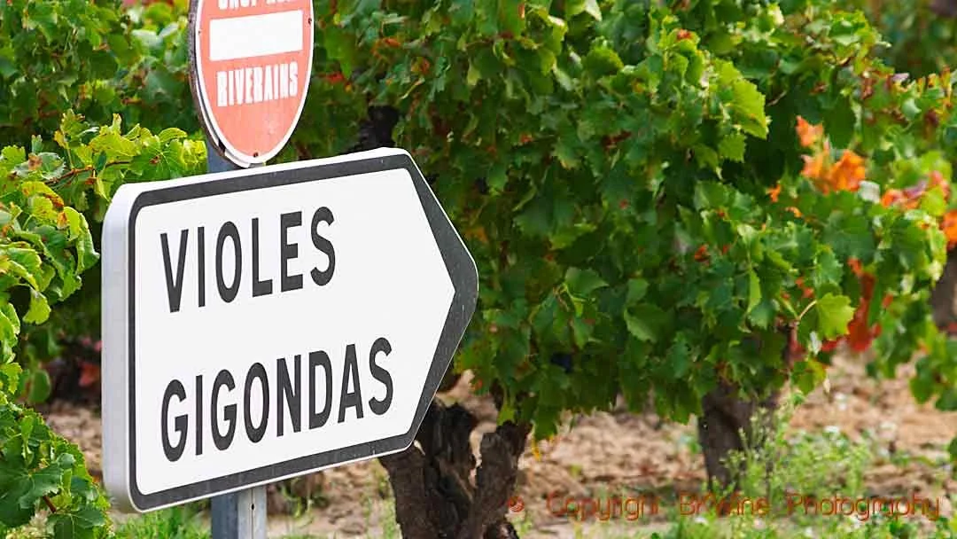 Gigondas sign.jpg