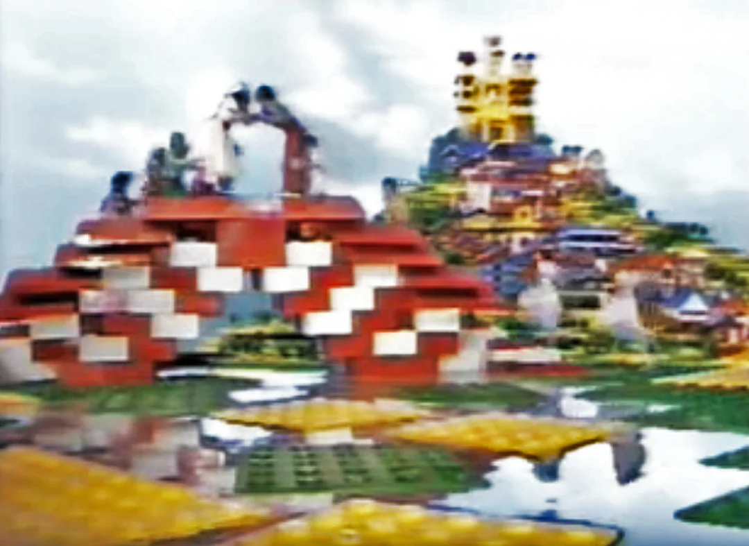 Quincy`s-Quest--Lego-bridge..jpg