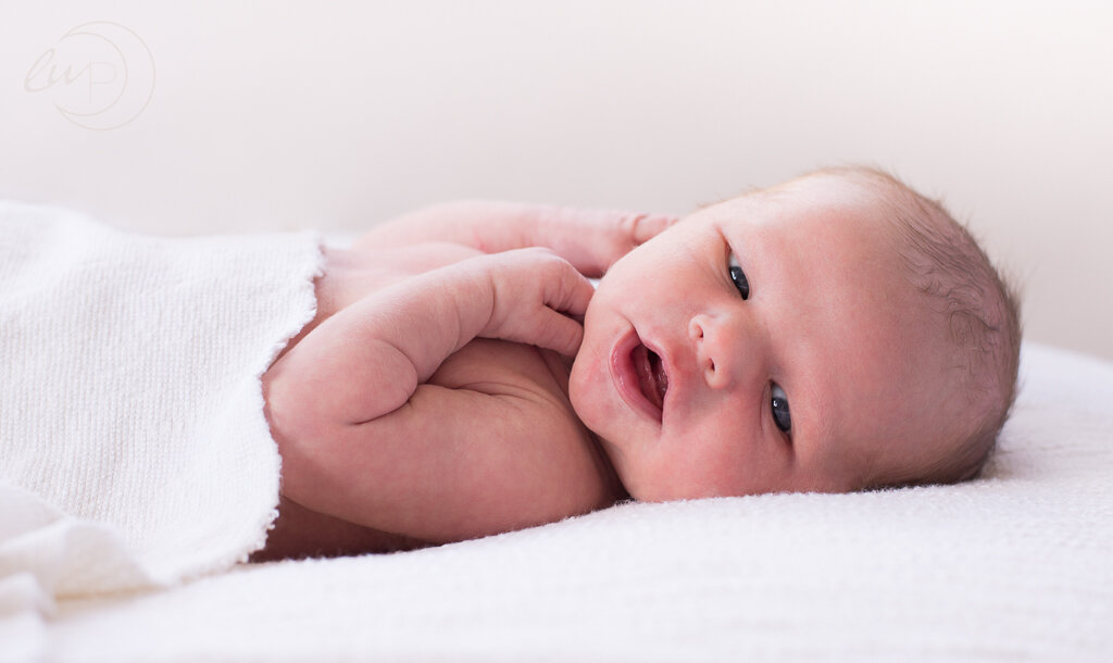 Ollie-newborn-64-Edit.jpg