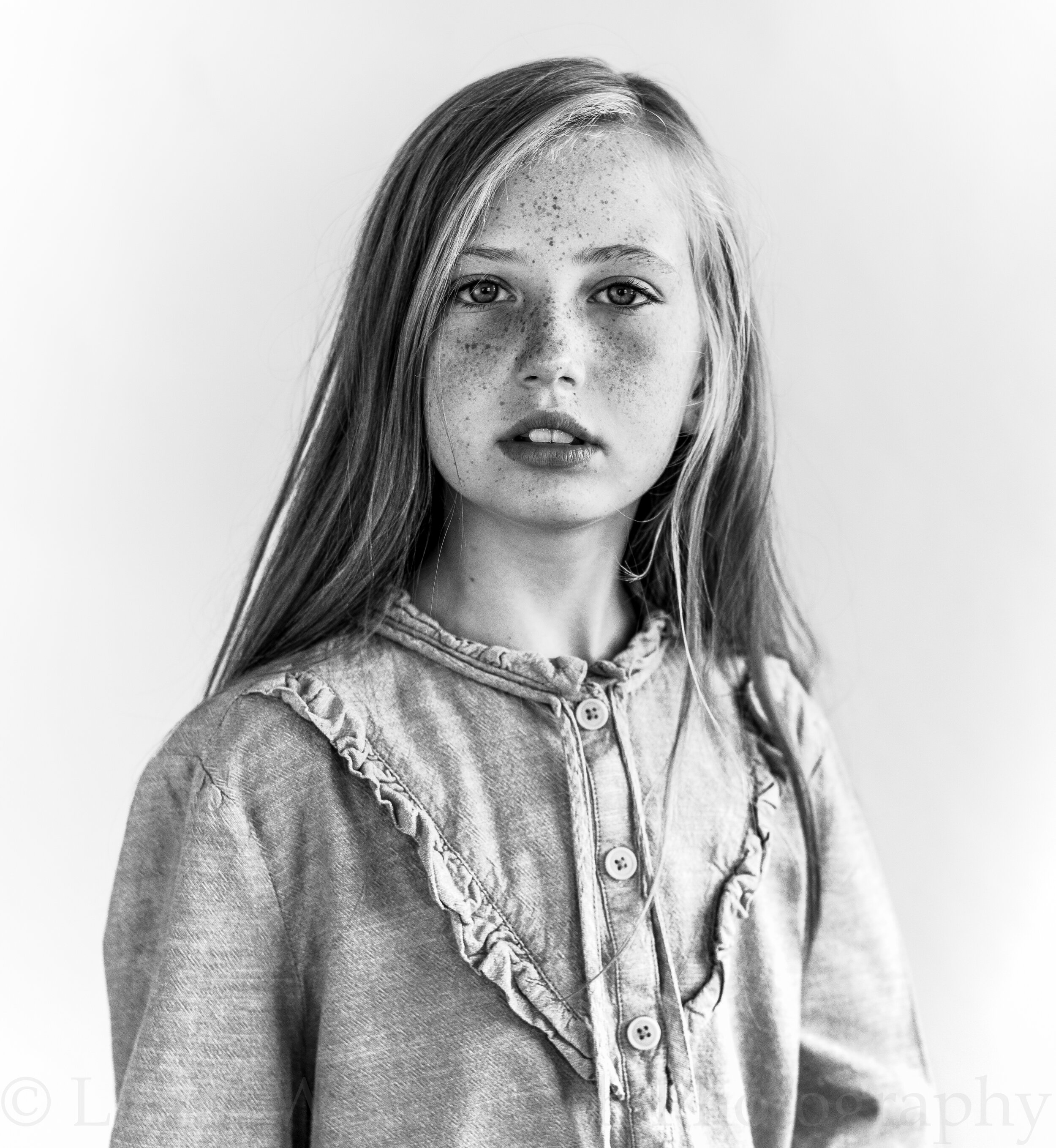 Lily-headshots18'-90-Edit.jpg