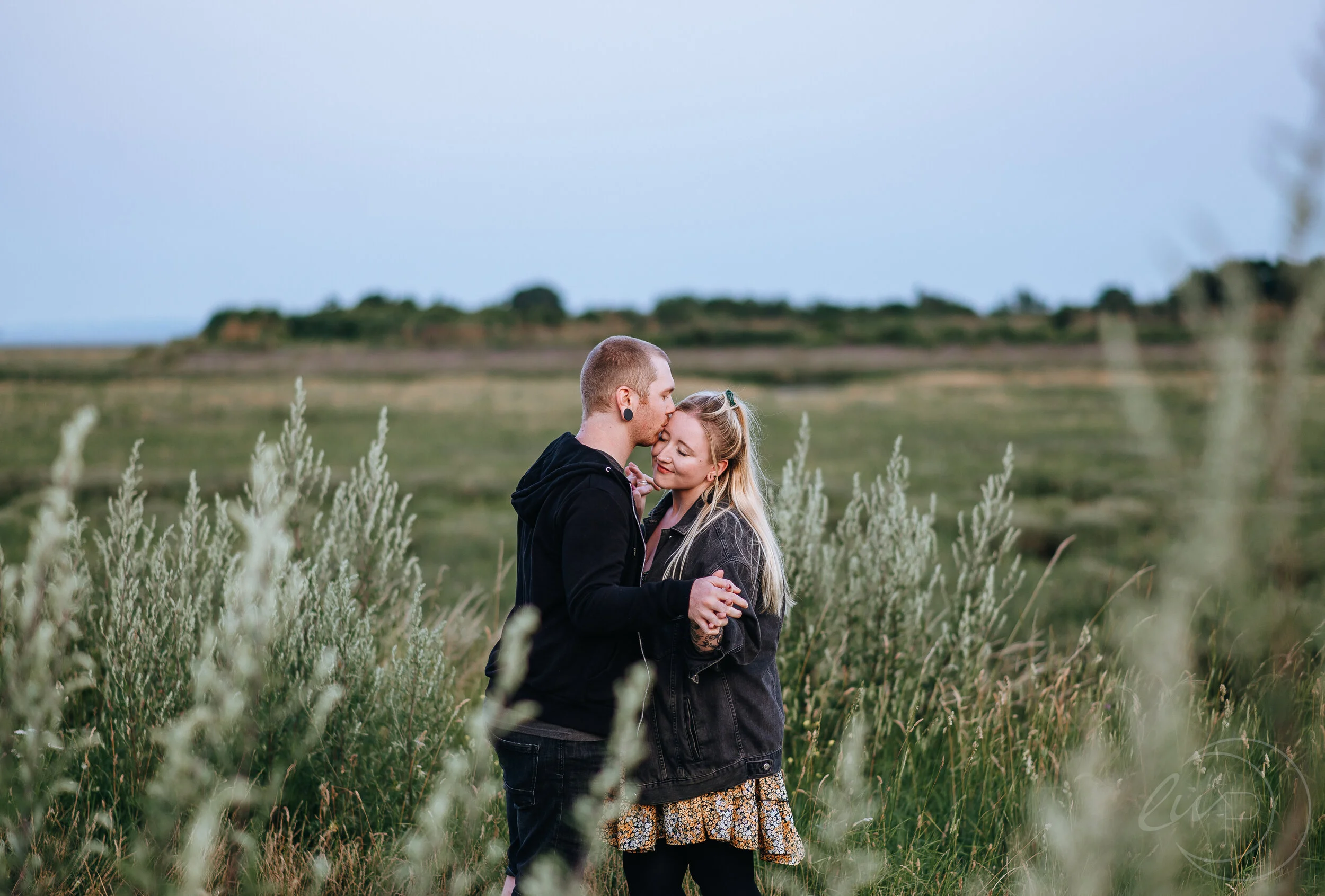Engagement &amp; couple photo shoots in Essex | Natural, pre wedding photos