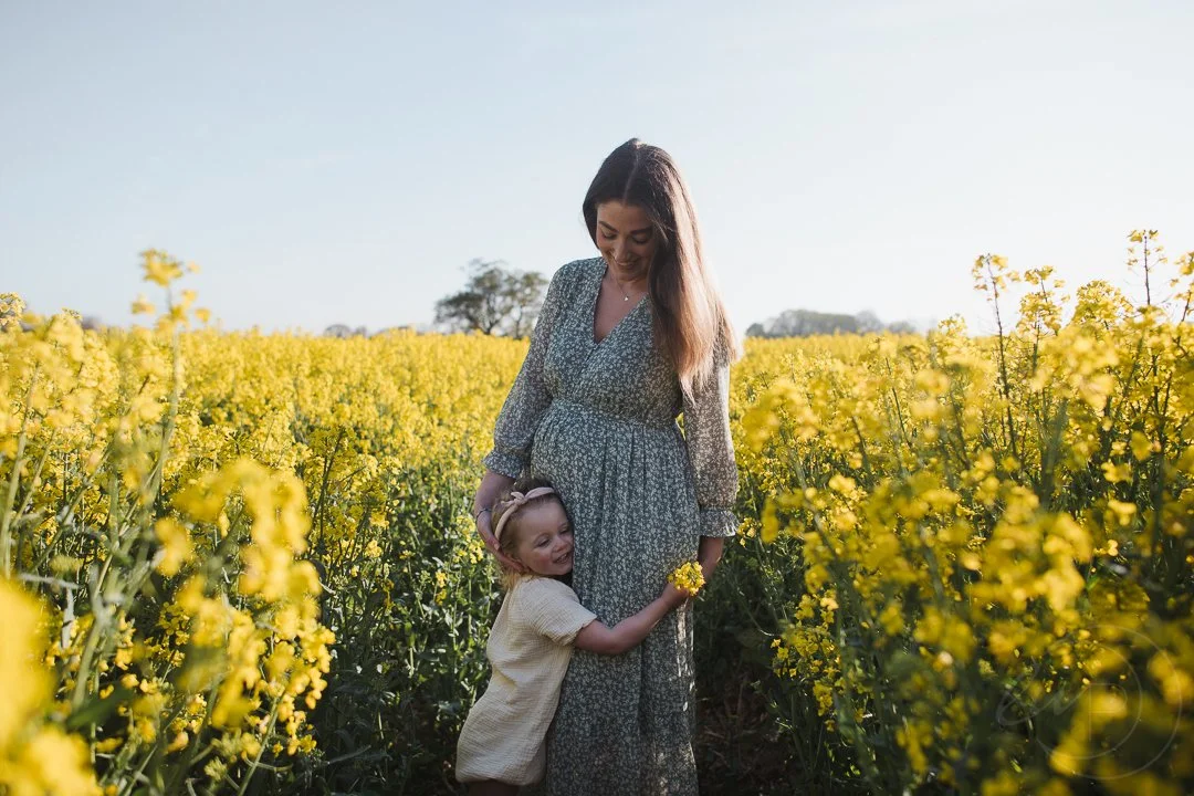 Spring photo shoots in Essex - Bluebells, flower fields, beaches &amp; country parks | Outdoor photography