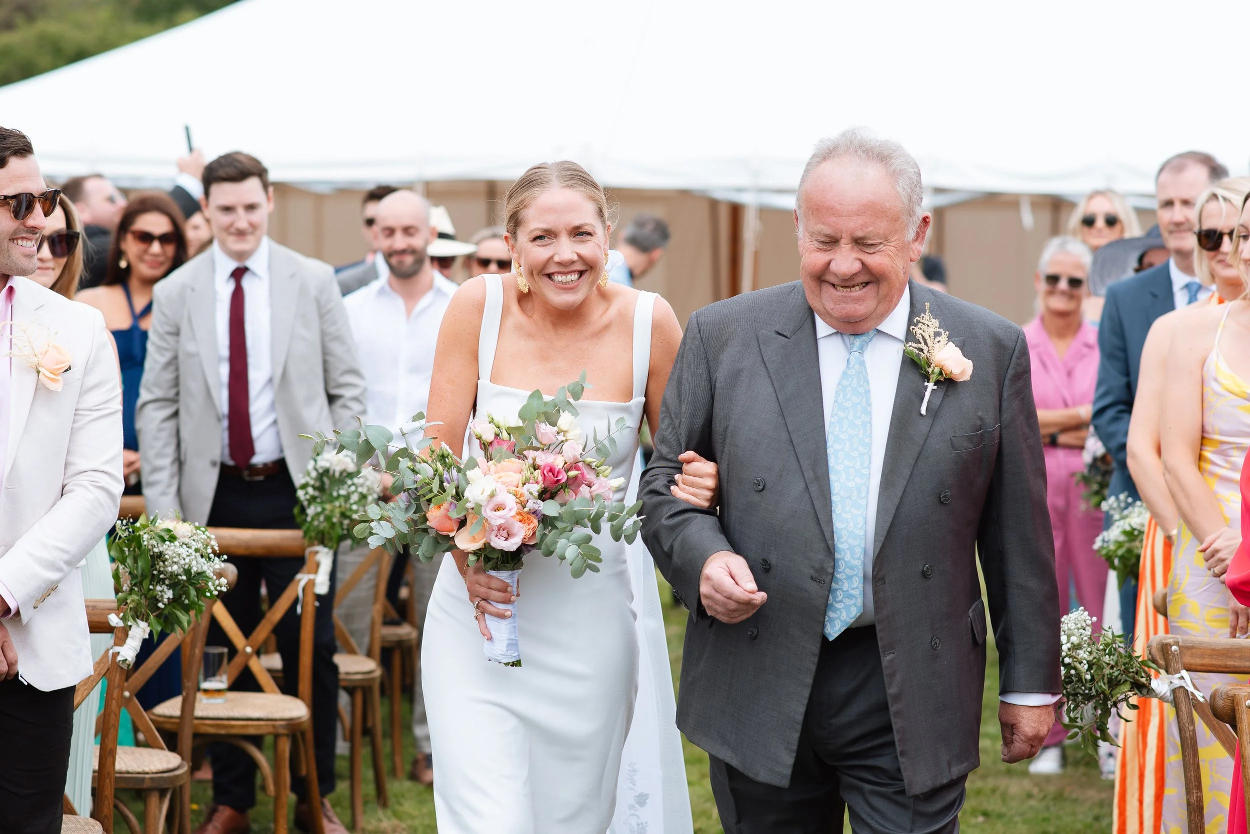 DIY field wedding | Natural and relaxed garden party wedding, Chelmsford