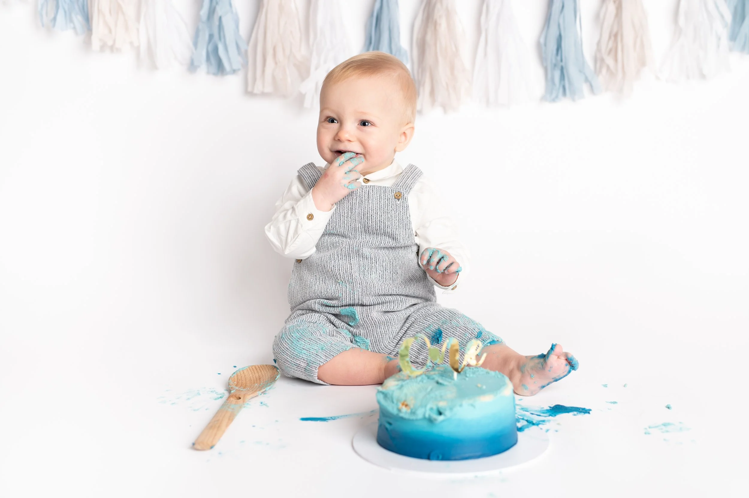 Noah - Cake smash-94-Edit-Edit.jpg