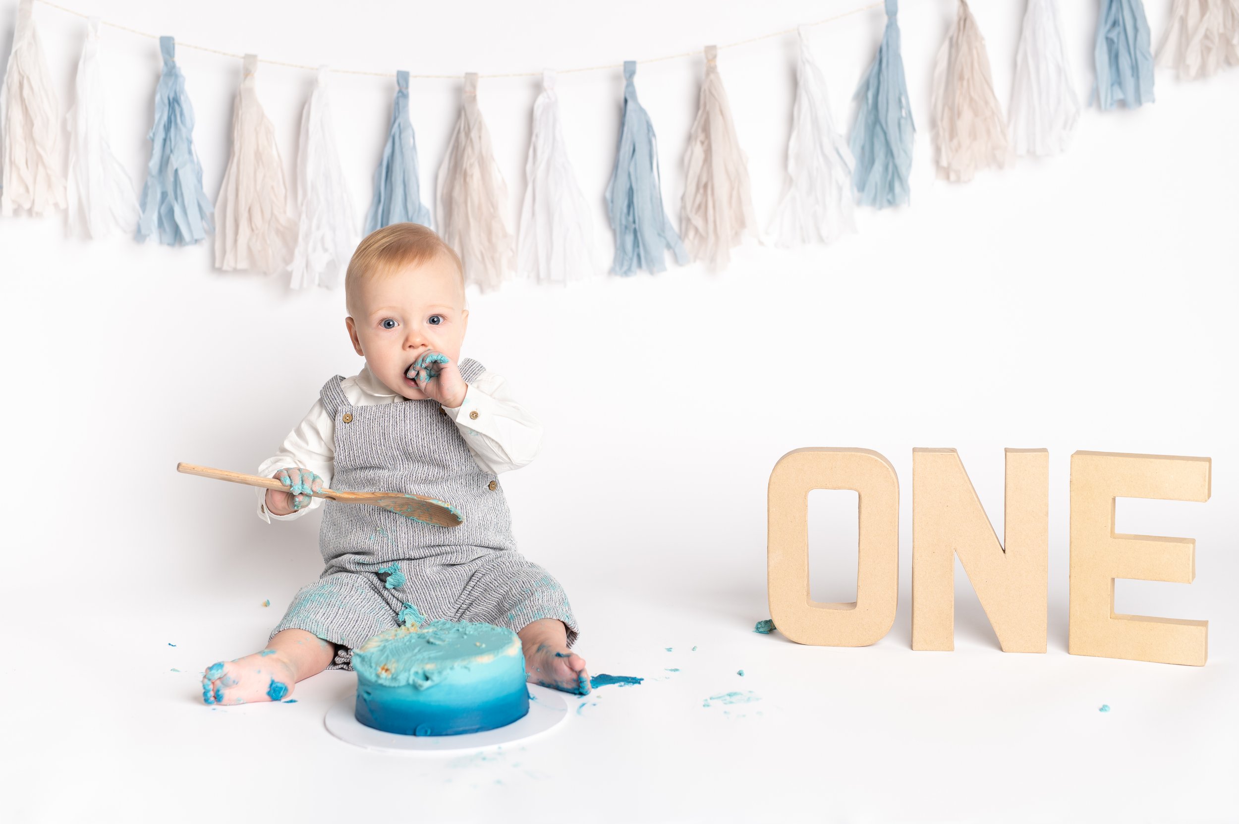 Noah - Cake smash-78-Edit-Edit.jpg