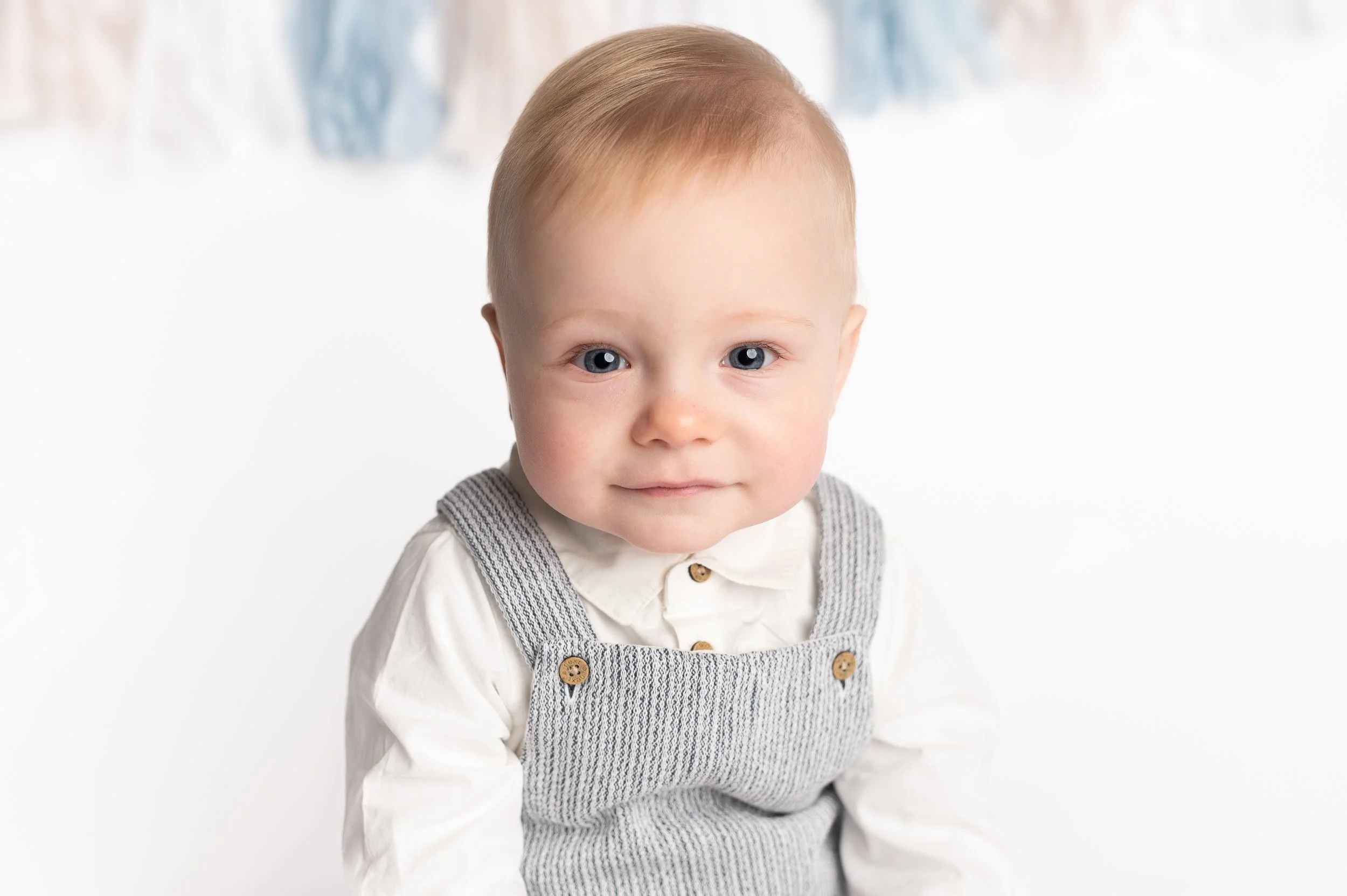 Noah - Cake smash-38-Edit.jpg