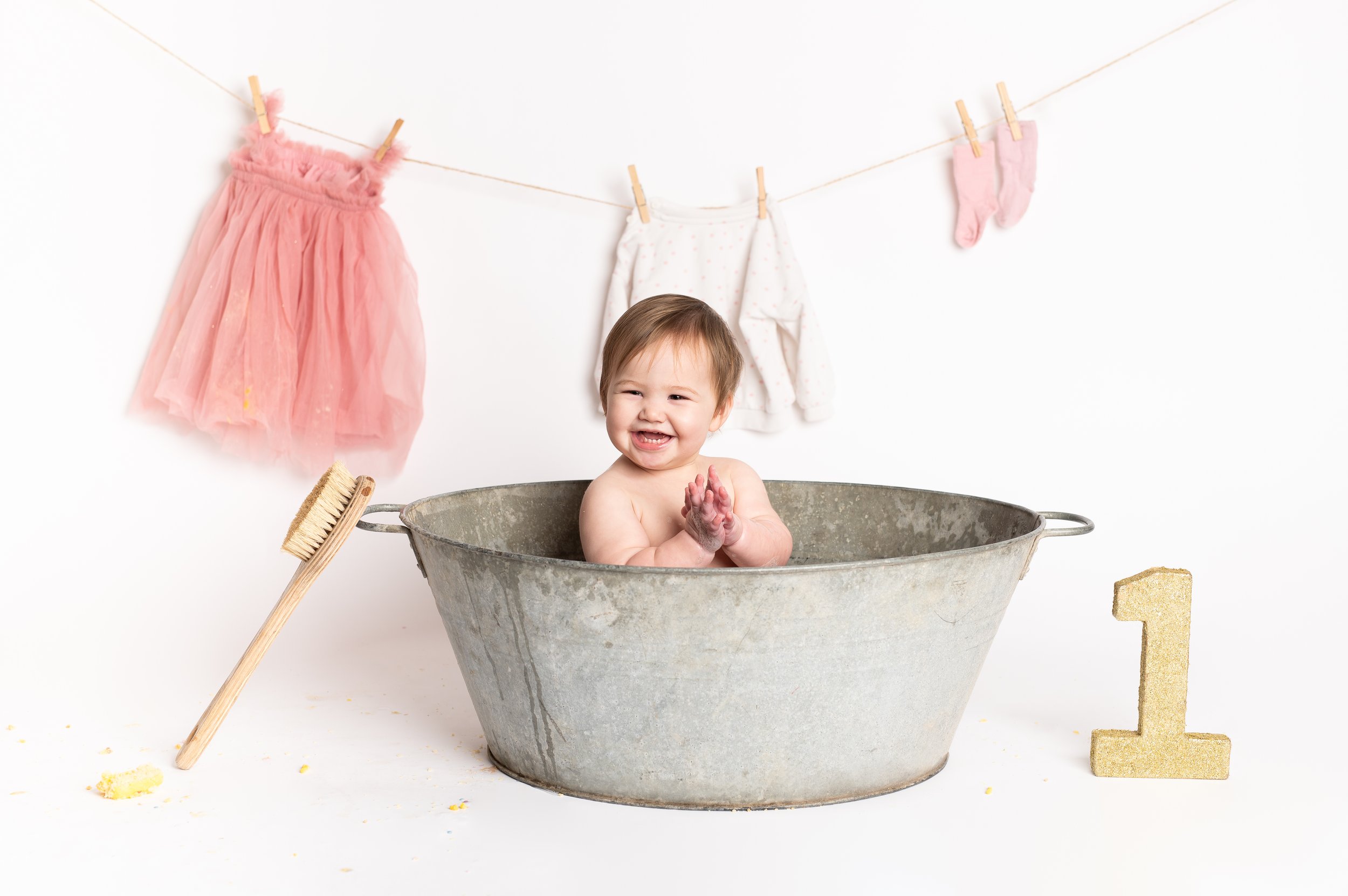 Deliliah-CakeSmash-162-Edit.jpg