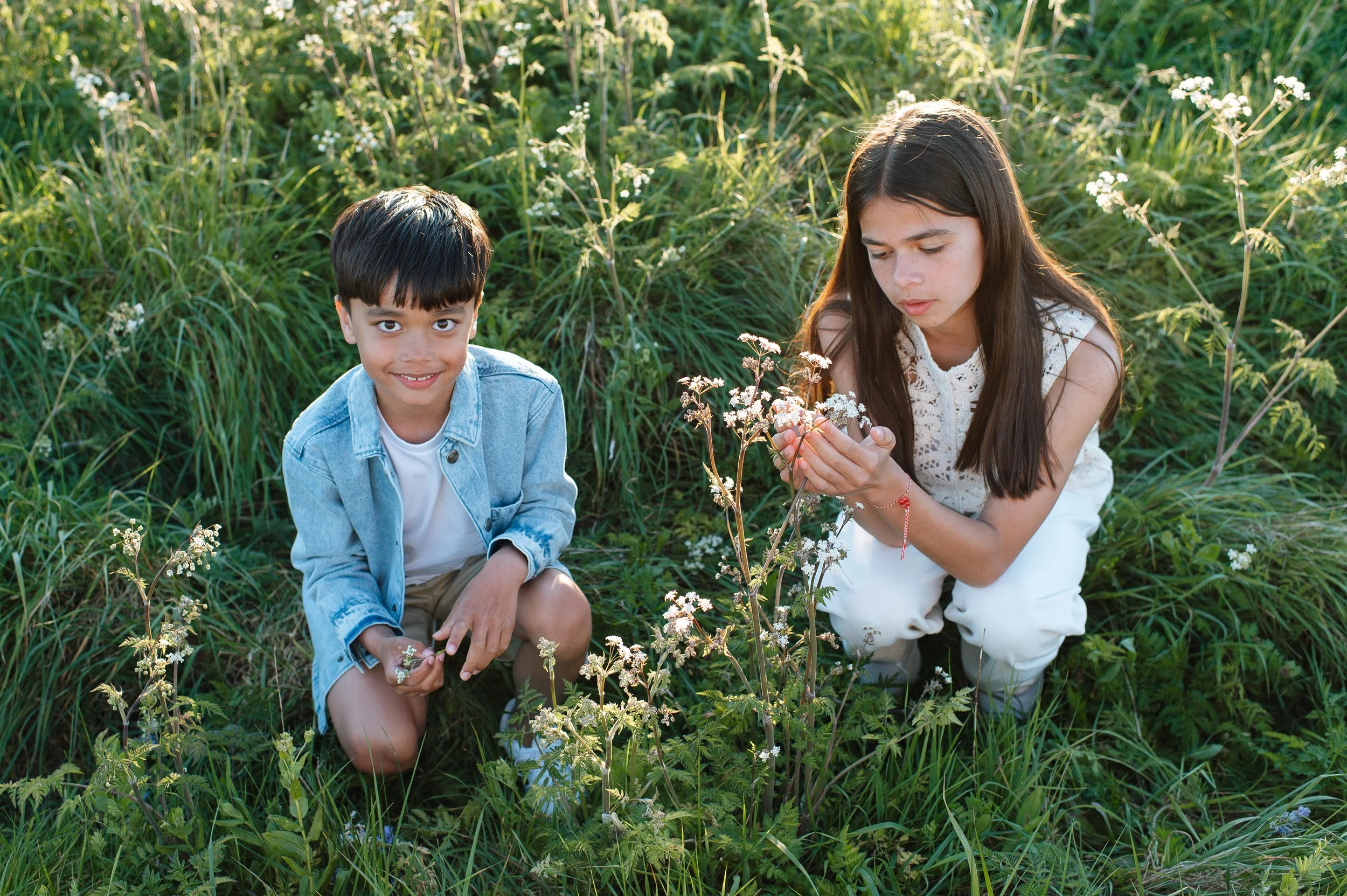 Natural outdoor kids photo shoot in Leigh on Sea, Essex | Flower field photography