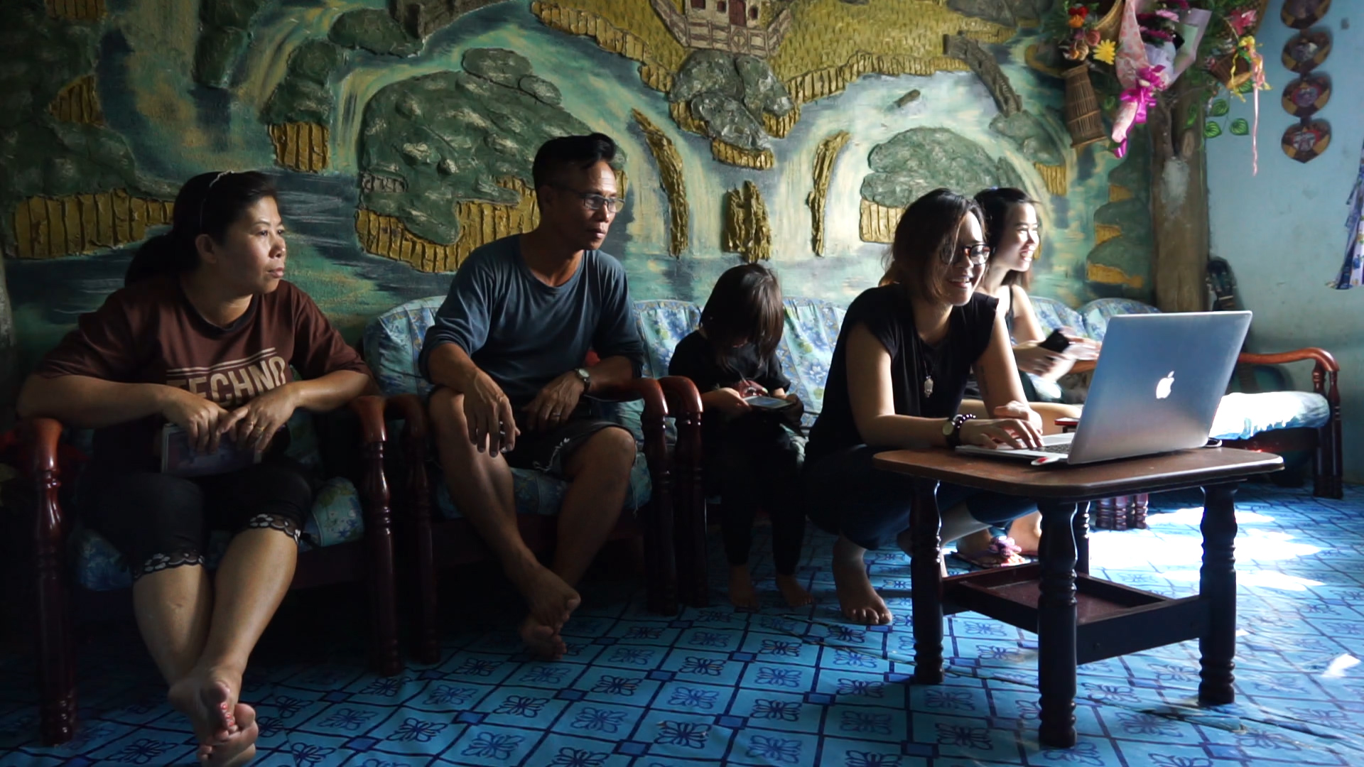Behind the Scenes on Big Stories Bongkud-Namaus. Photo by Mahira Khairia.