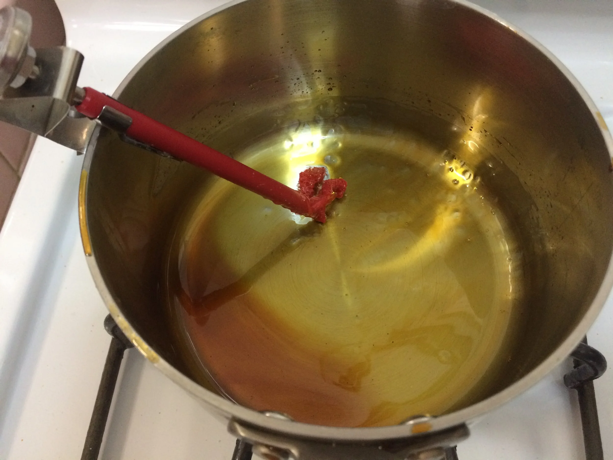 The sugar syrup melted my liquid thermometer. 