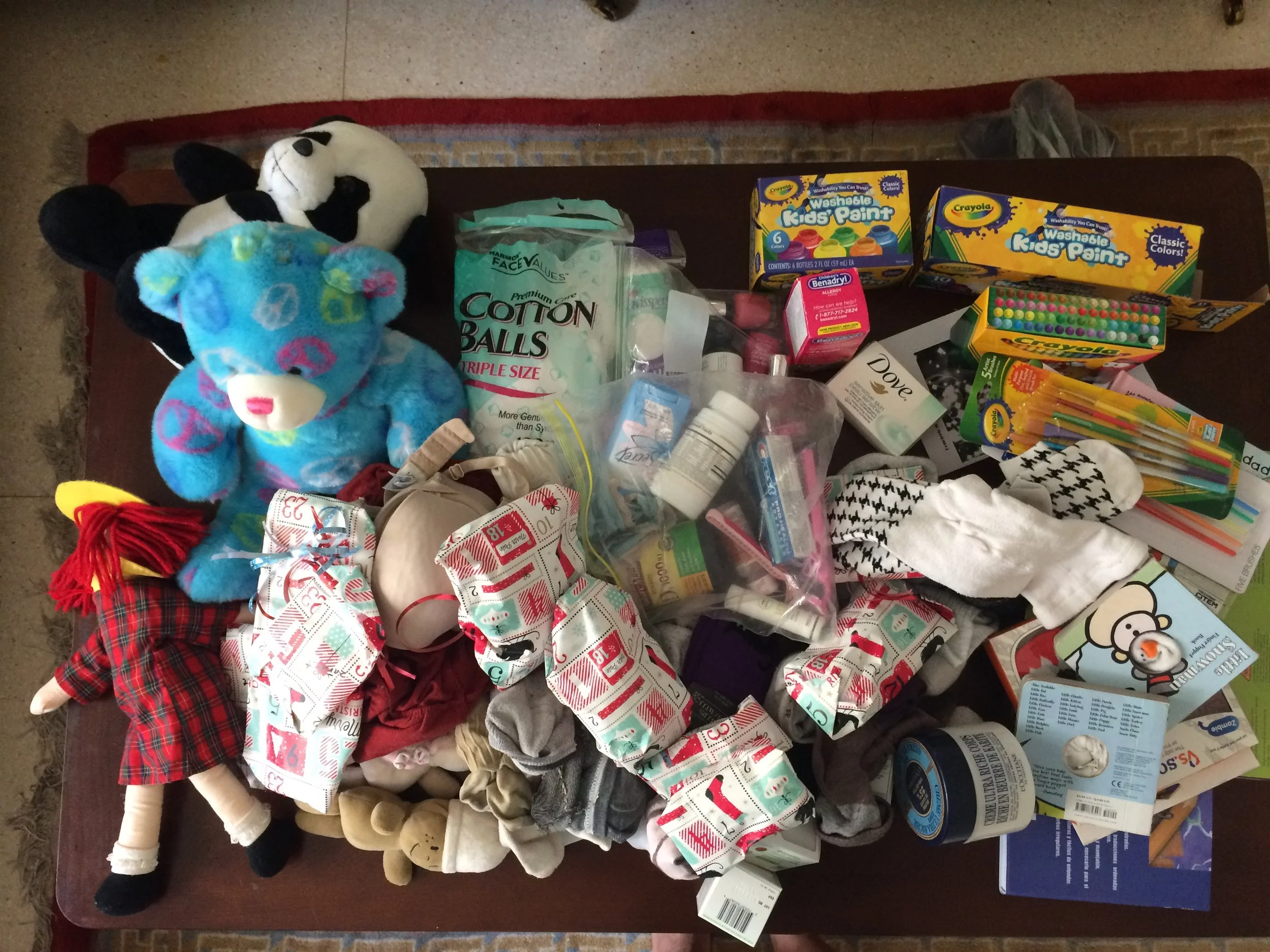 Some items I gathered around my home to give to the neediest in Cuba. 