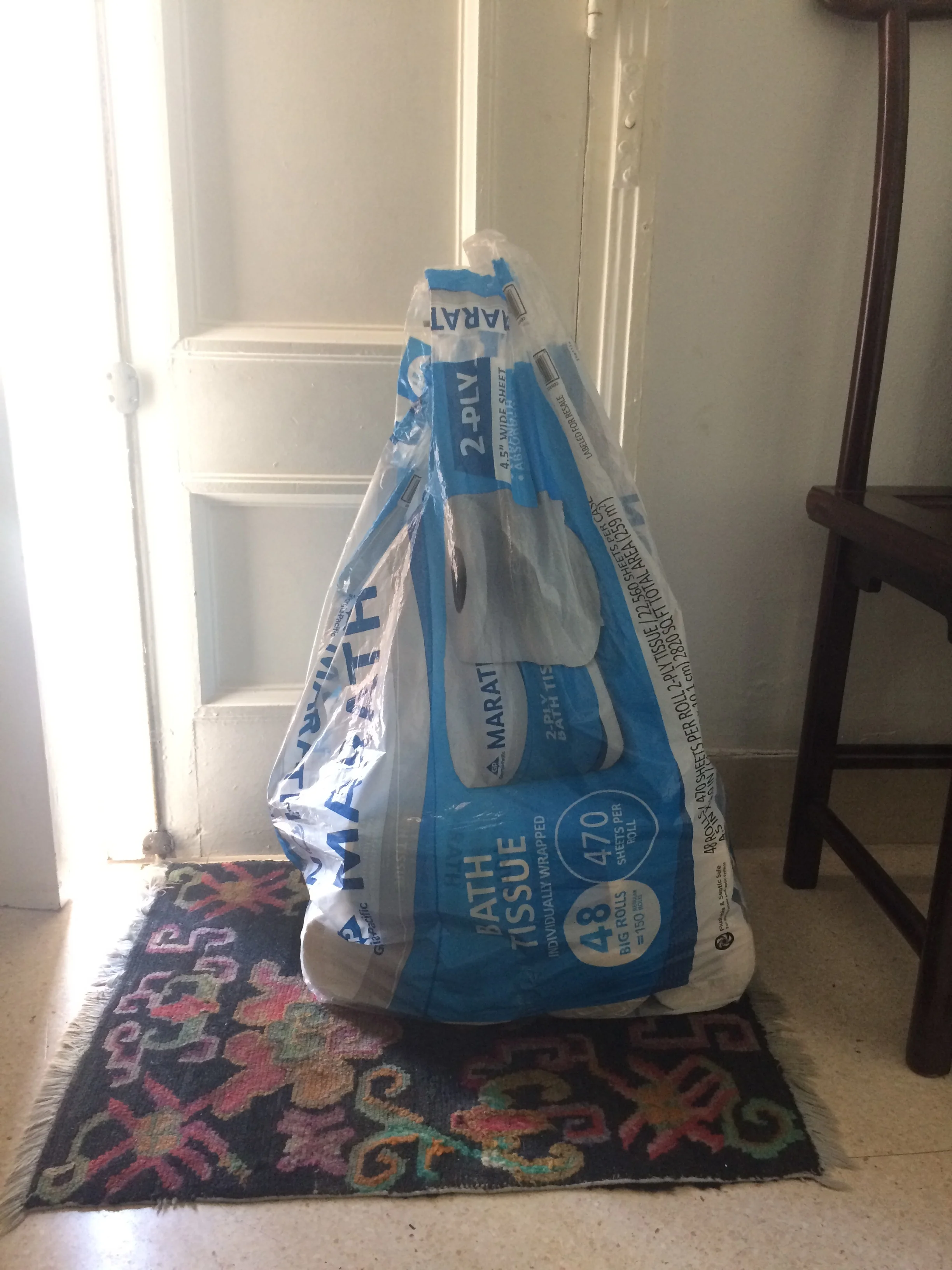 The "bath tissue" our friend gifted us on her departure from Havana. 