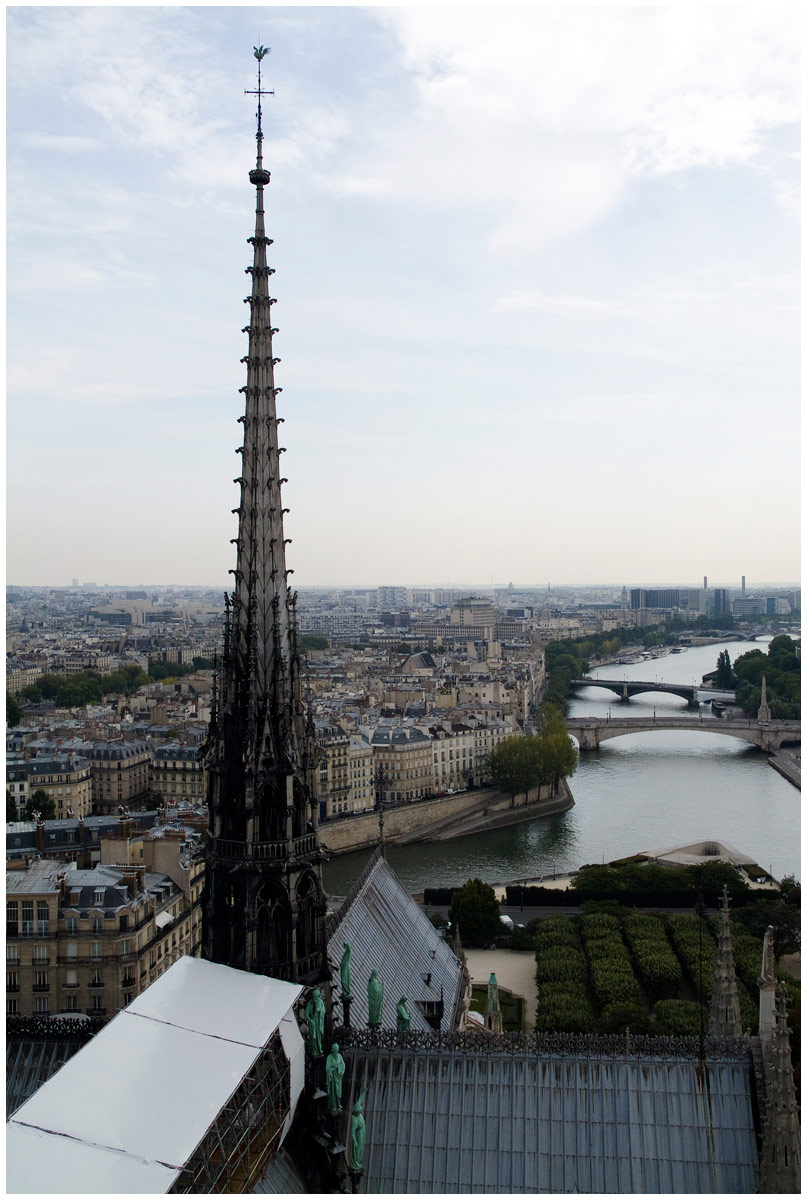 8.1.200.Spire-in-Paris.jpg